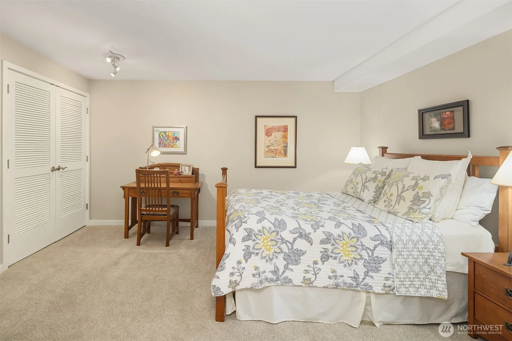 2604 W Lake Sammamish Parkway NE, Redmond, WA 98052