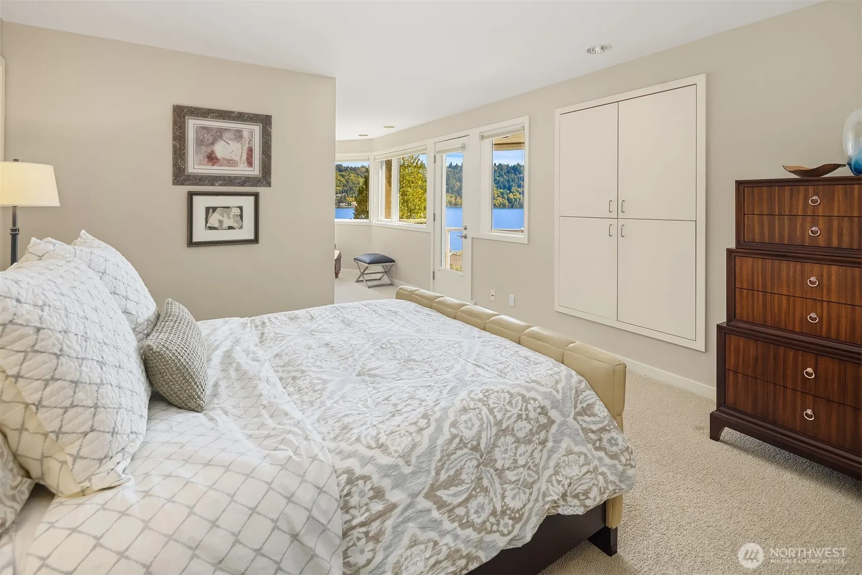 2604 W Lake Sammamish Parkway NE, Redmond, WA 98052
