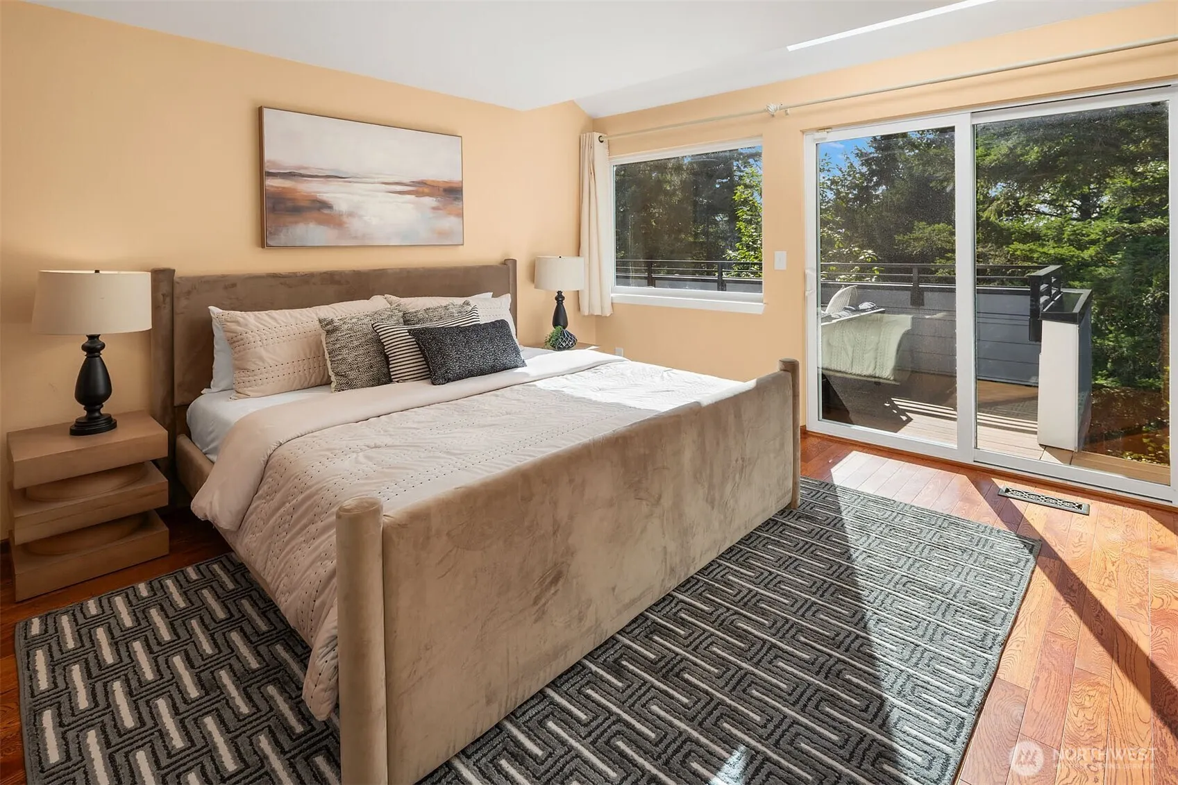 10907 NE 41st Drive , Kirkland, WA 98033