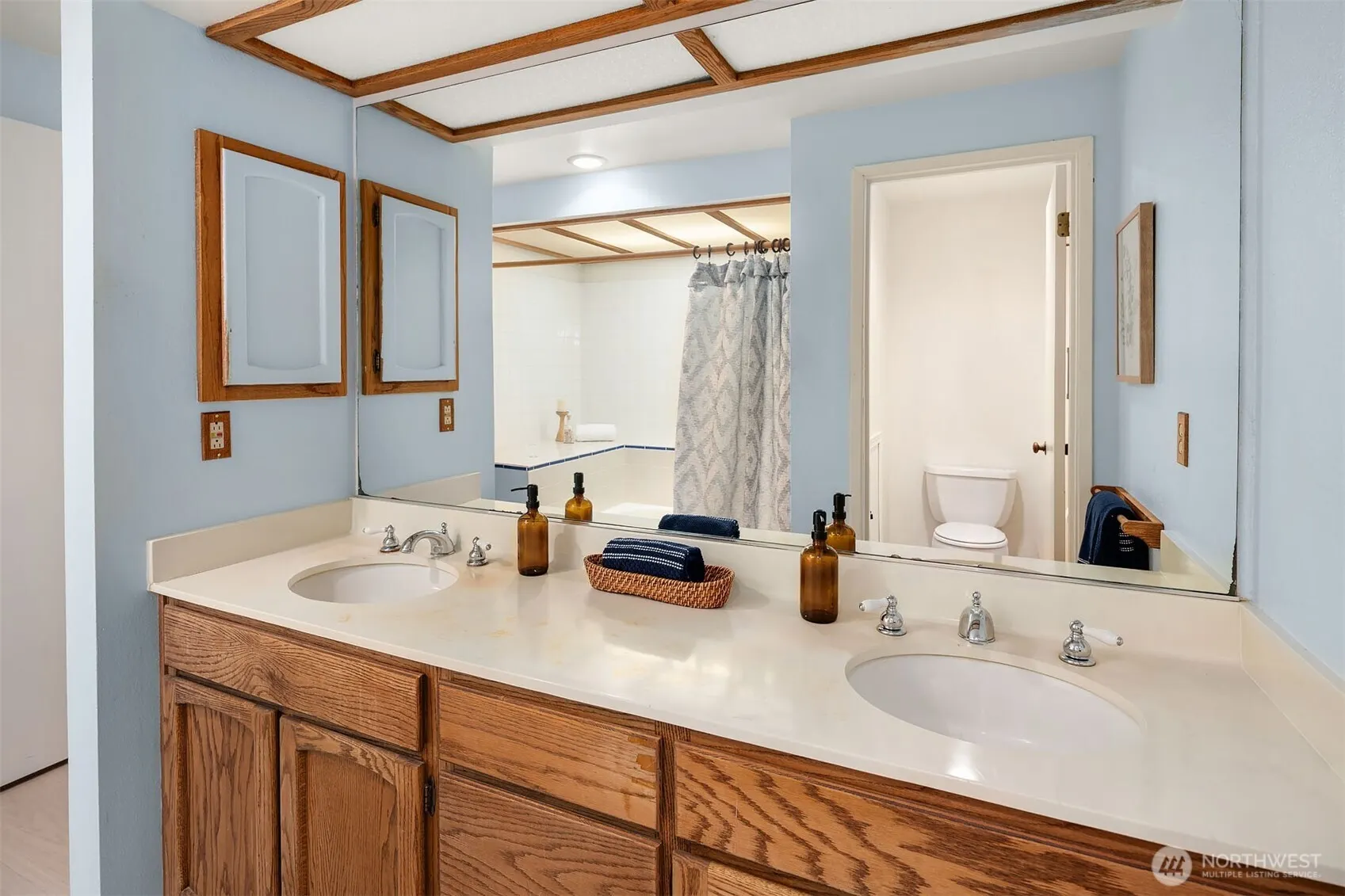 10907 NE 41st Drive , Kirkland, WA 98033