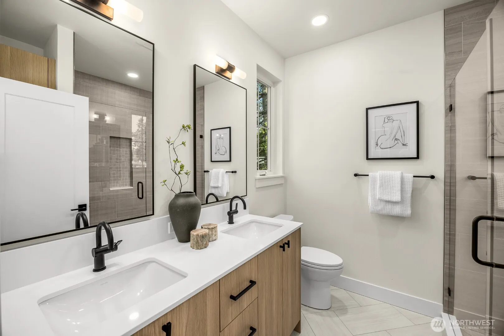 13811 84th Lane NE, Kirkland, WA 98034