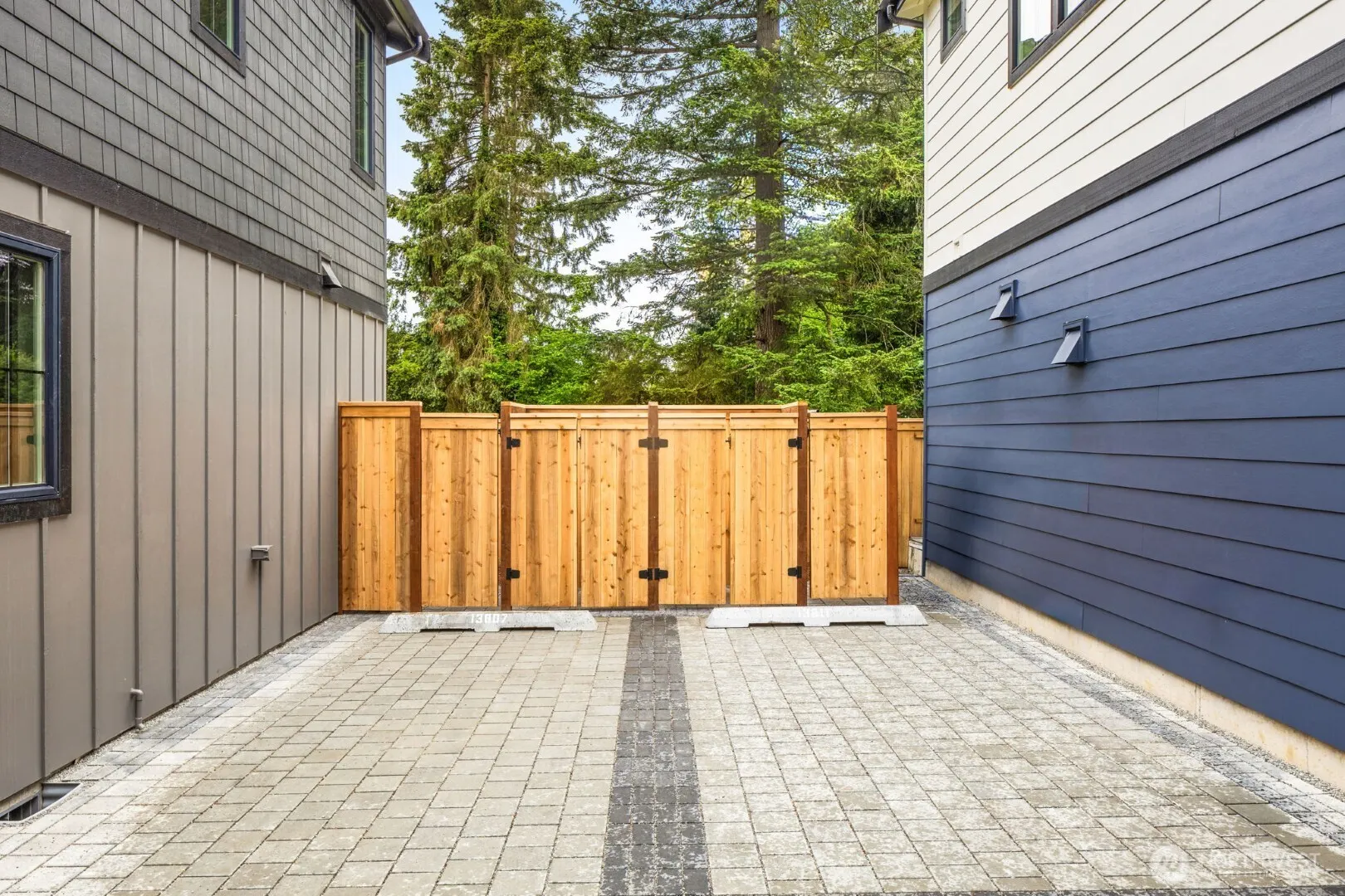 13811 84th Lane NE, Kirkland, WA 98034