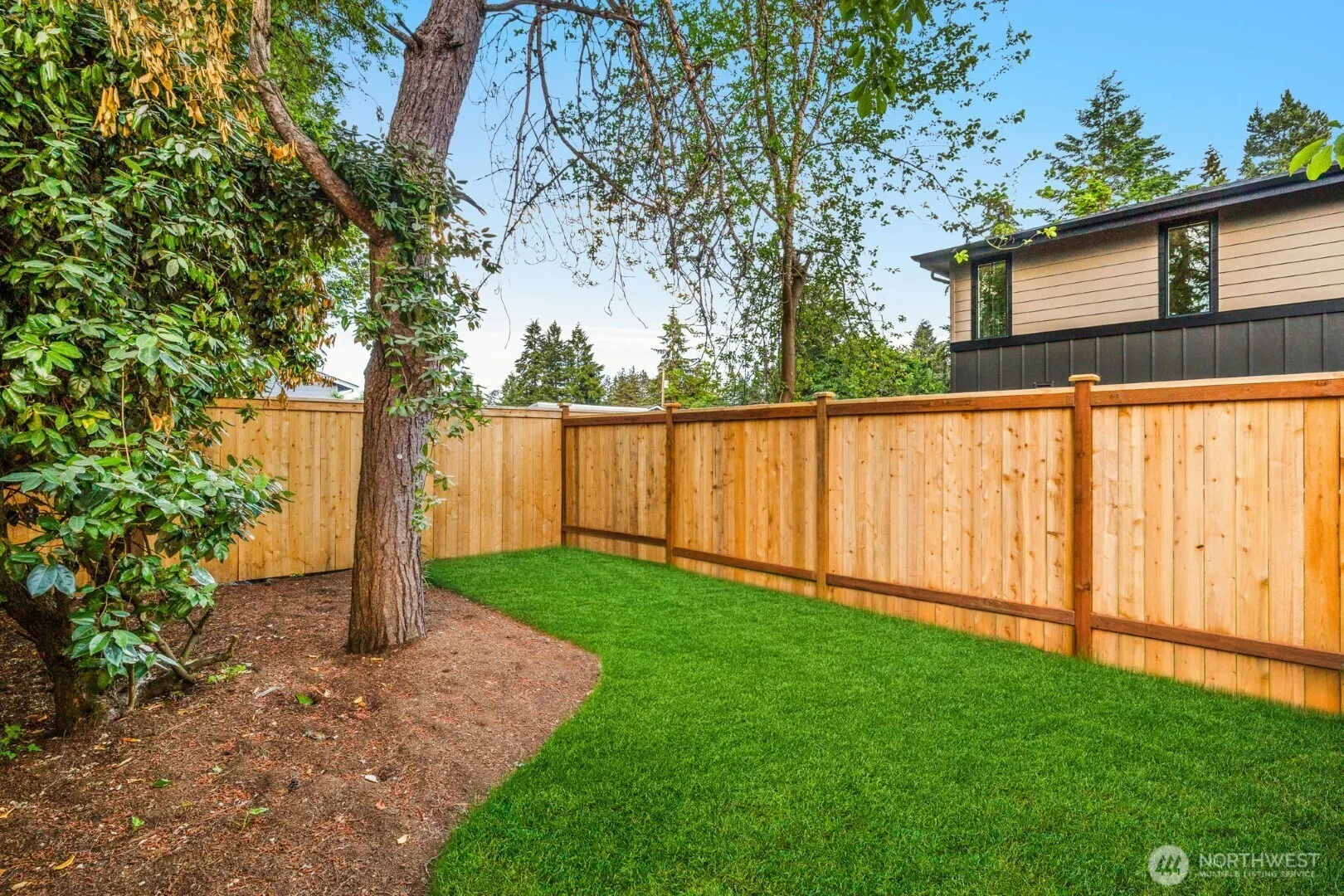 13811 84th Lane NE, Kirkland, WA 98034