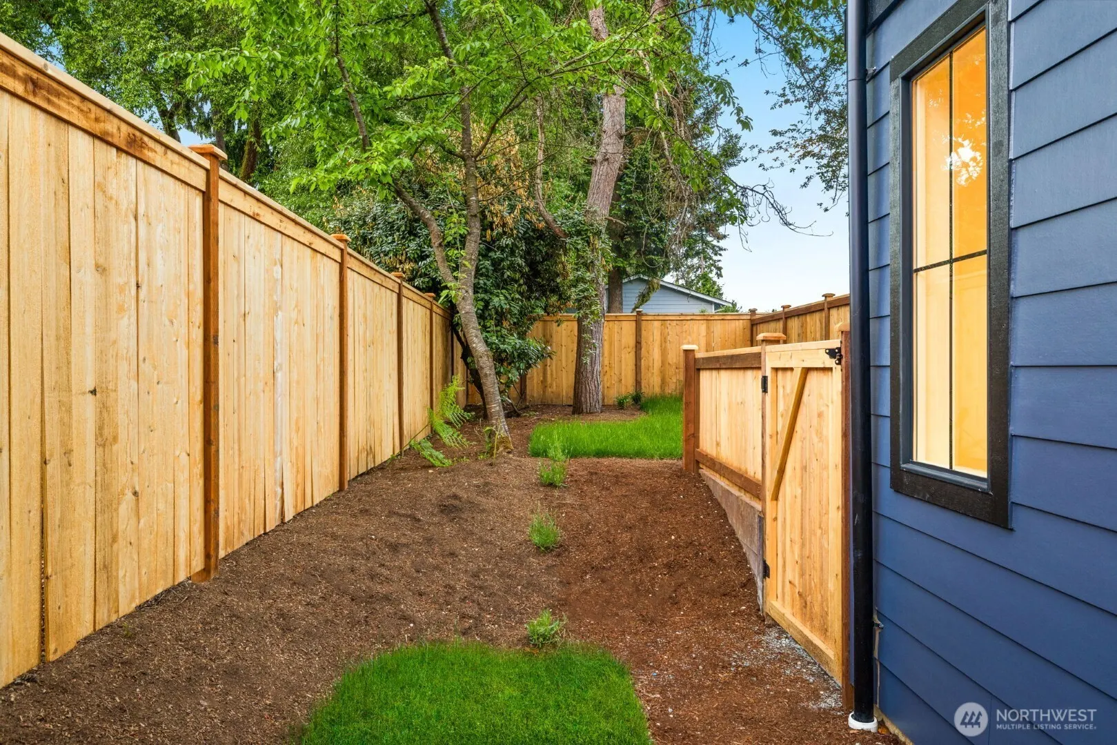 13811 84th Lane NE, Kirkland, WA 98034