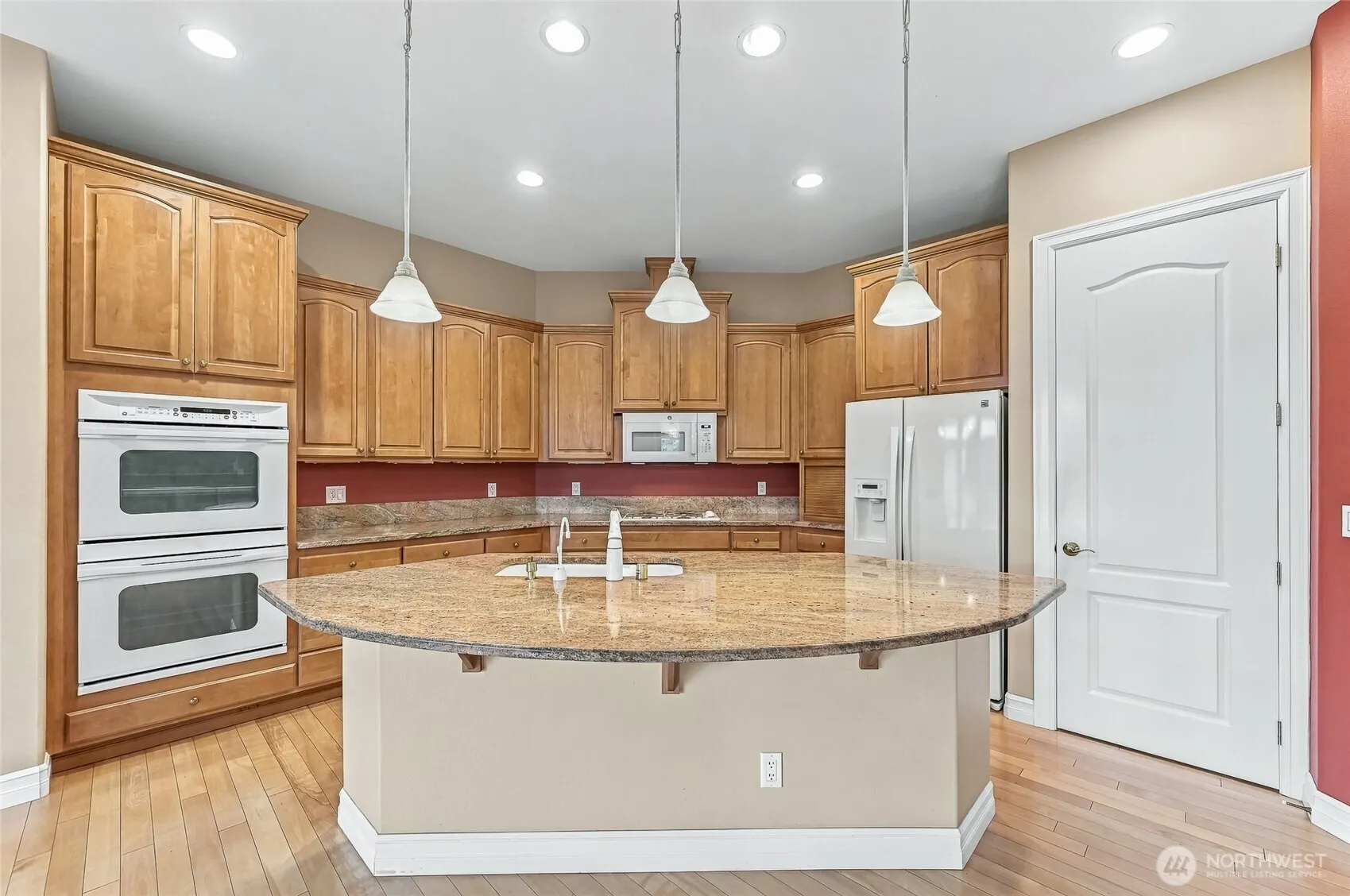 23736 NE 116th Place , Redmond, WA 98053