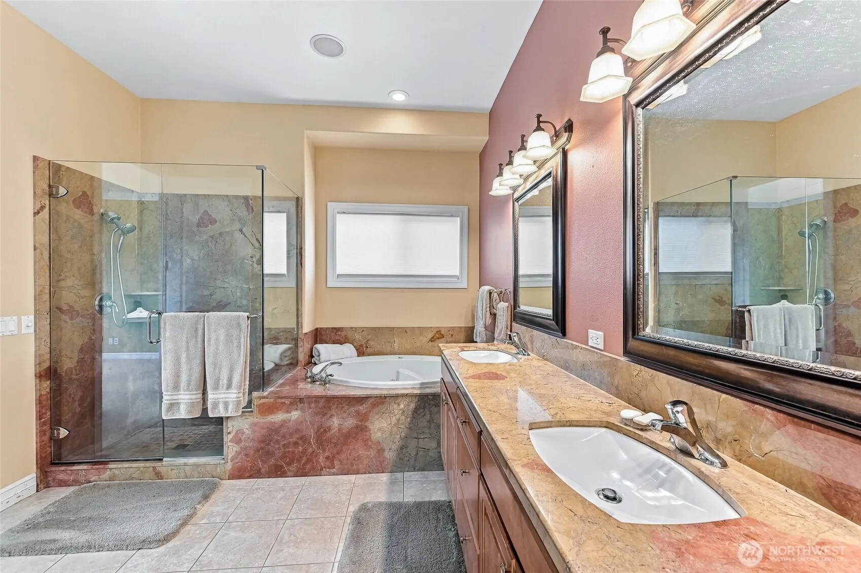 23736 NE 116th Place , Redmond, WA 98053