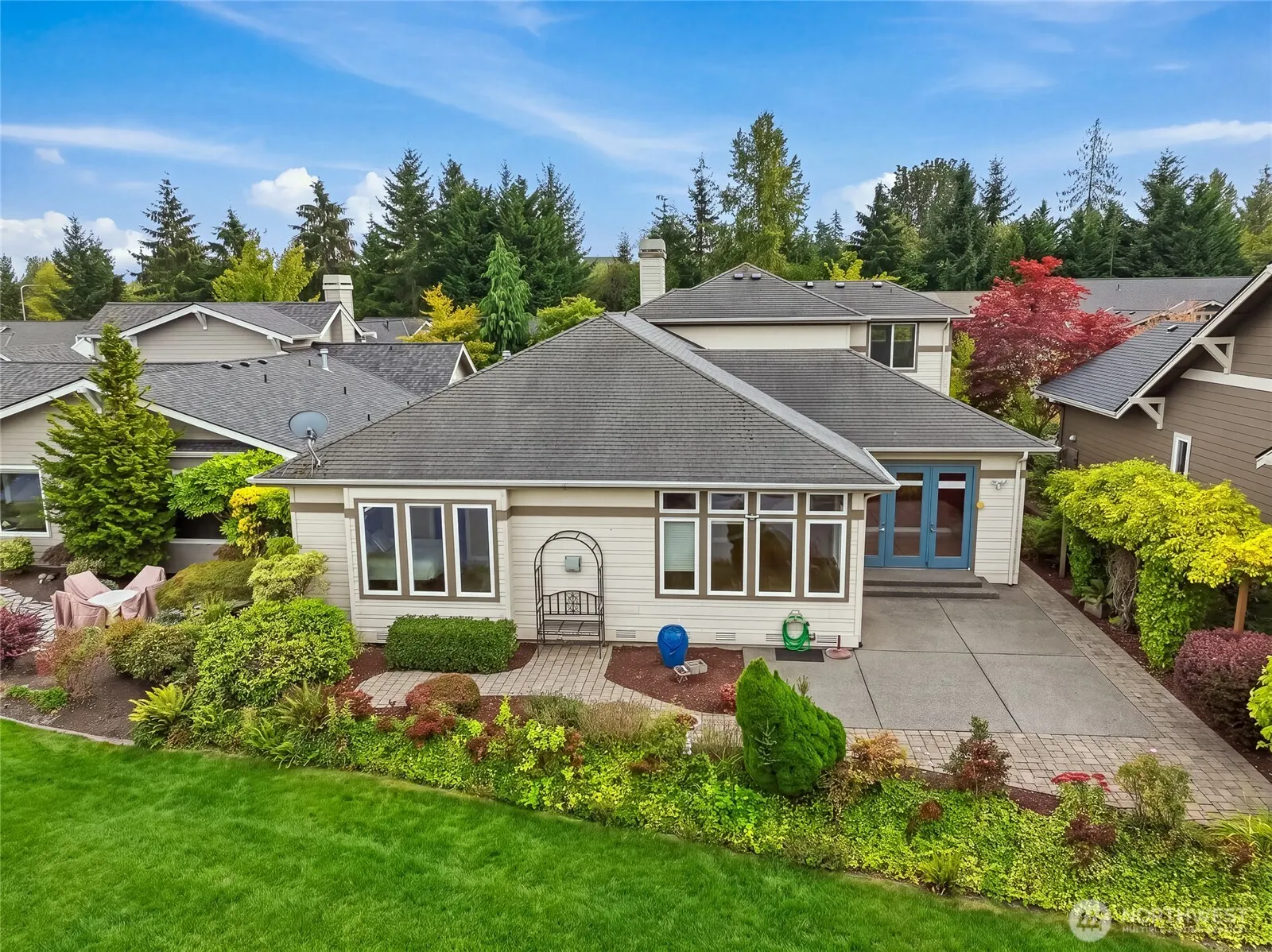 23736 NE 116th Place , Redmond, WA 98053