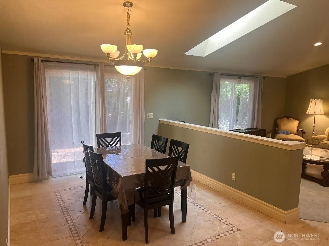 9222 S 198 Street Ct , Renton, WA 98055
