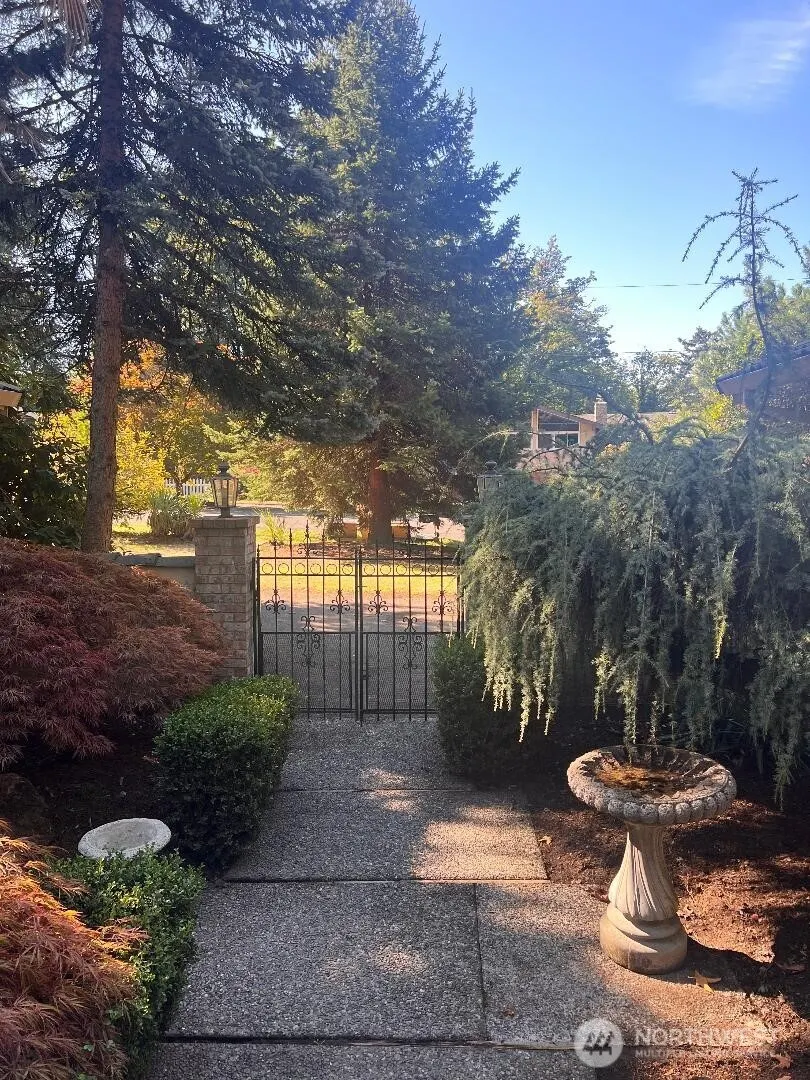 9222 S 198 Street Ct , Renton, WA 98055