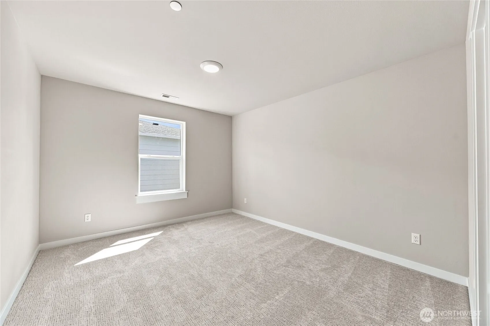 4999 237th Court SE #15, Issaquah, WA 98029