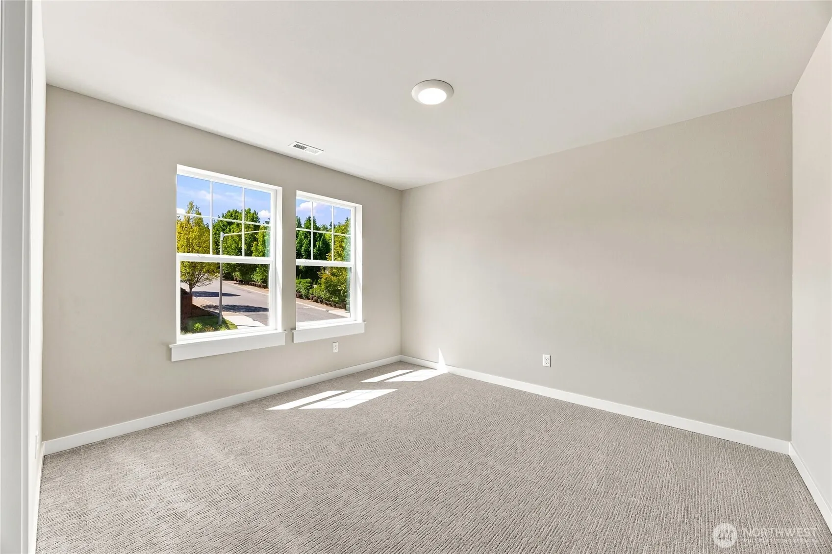 4999 237th Court SE #15, Issaquah, WA 98029