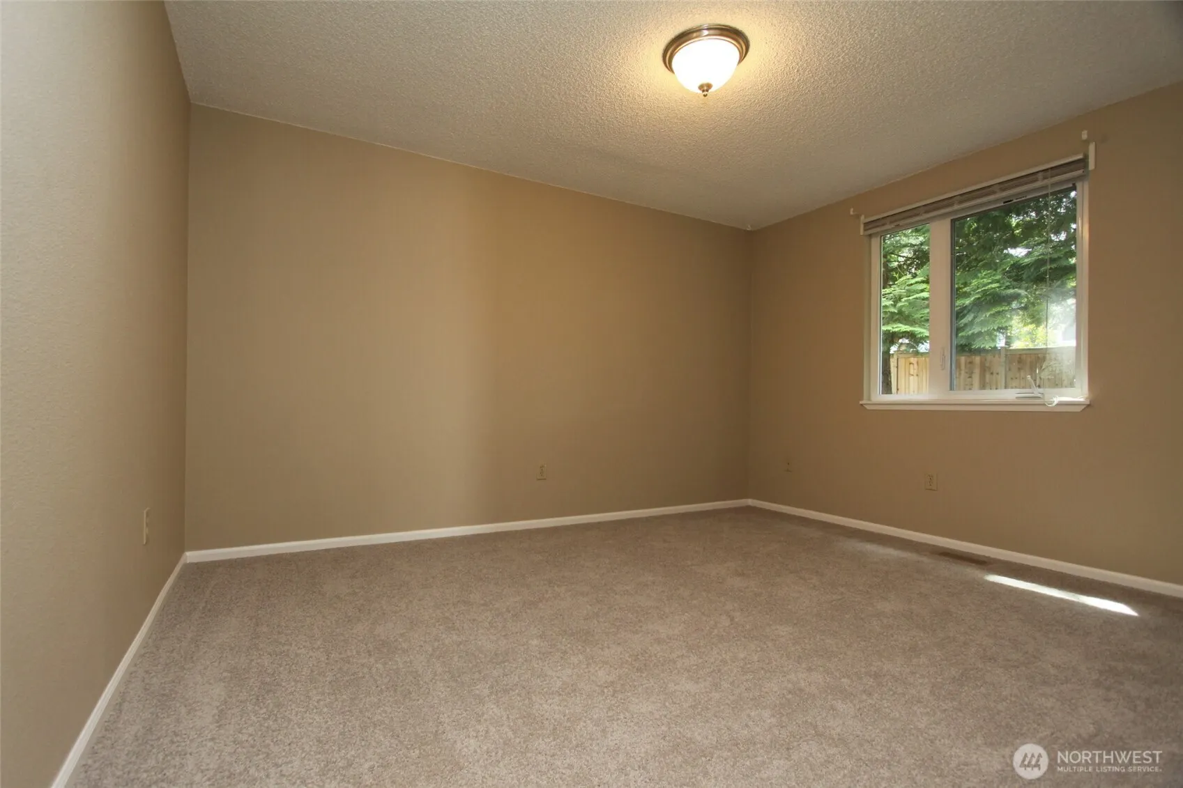 12004 Slater Avenue NE #F-3, Kirkland, WA 98034