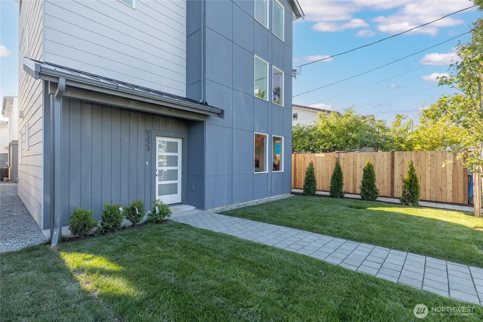 9323 Marcus Avenue S, Seattle, WA 98118