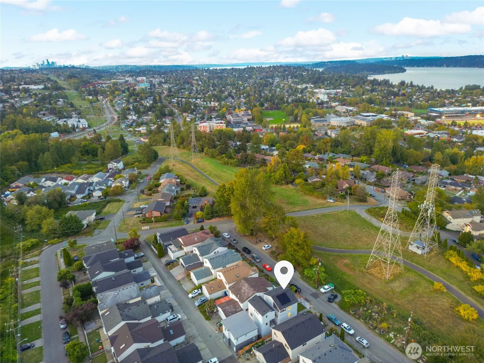 9323 Marcus Avenue S, Seattle, WA 98118