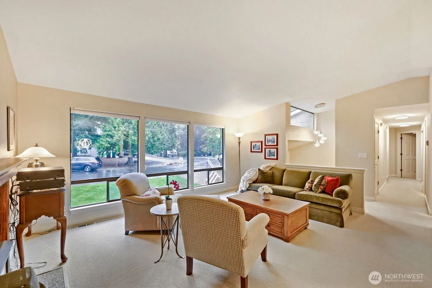 11821 NE 102nd Place , Kirkland, WA 98033