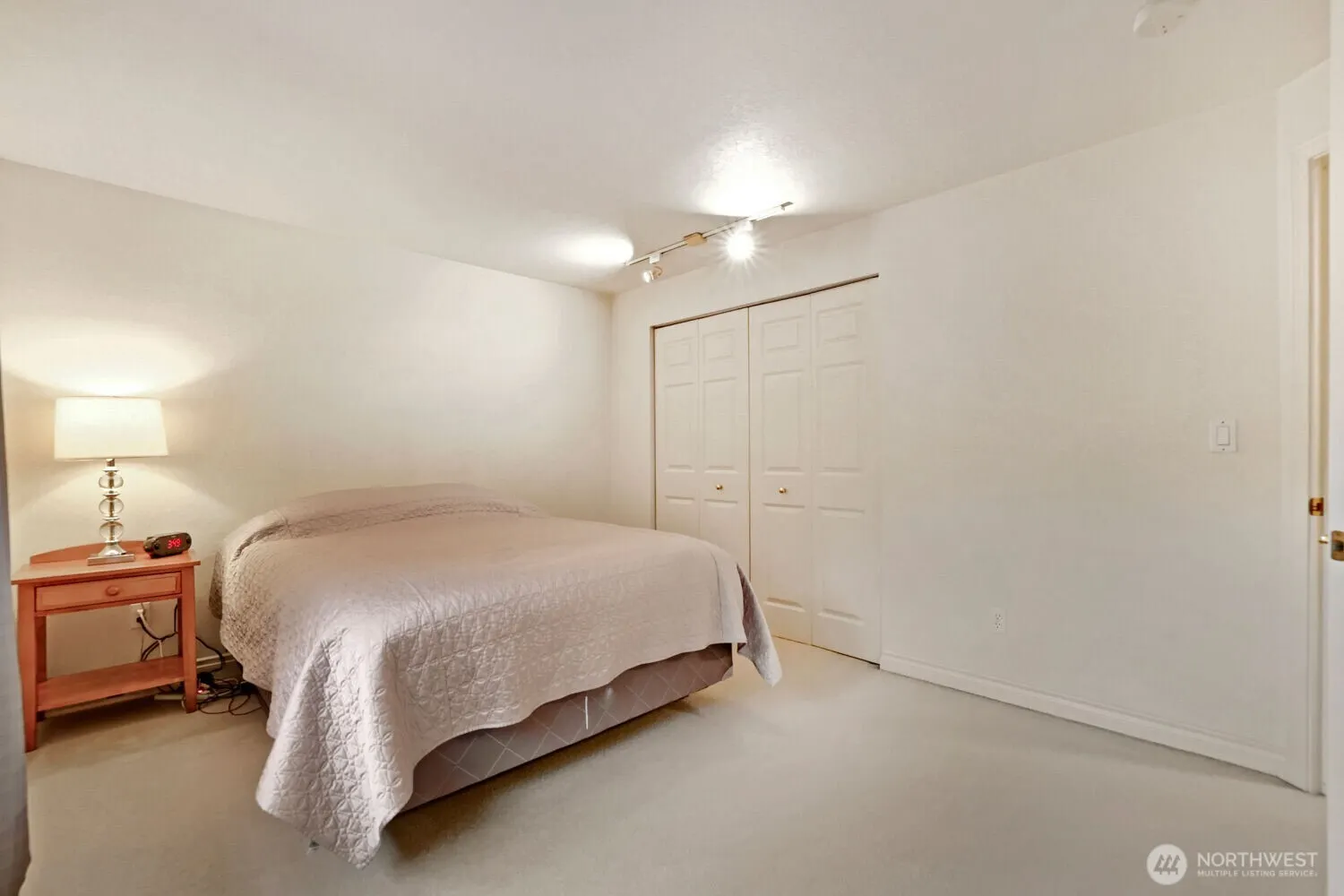 11821 NE 102nd Place , Kirkland, WA 98033