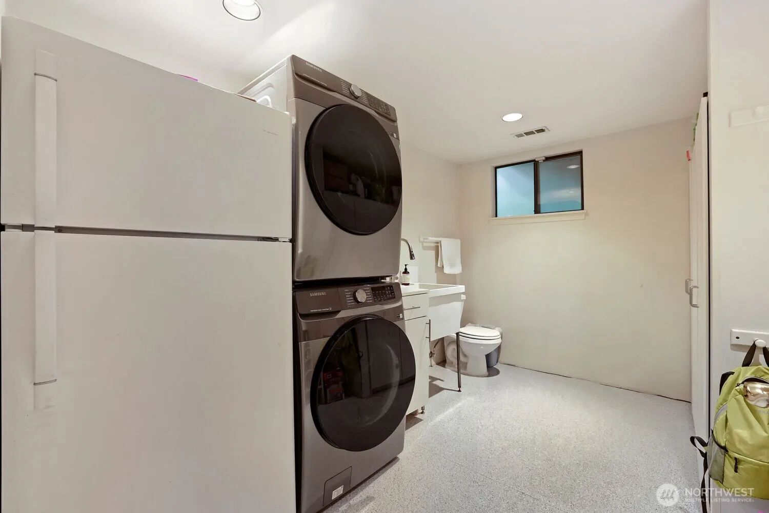 11821 NE 102nd Place , Kirkland, WA 98033