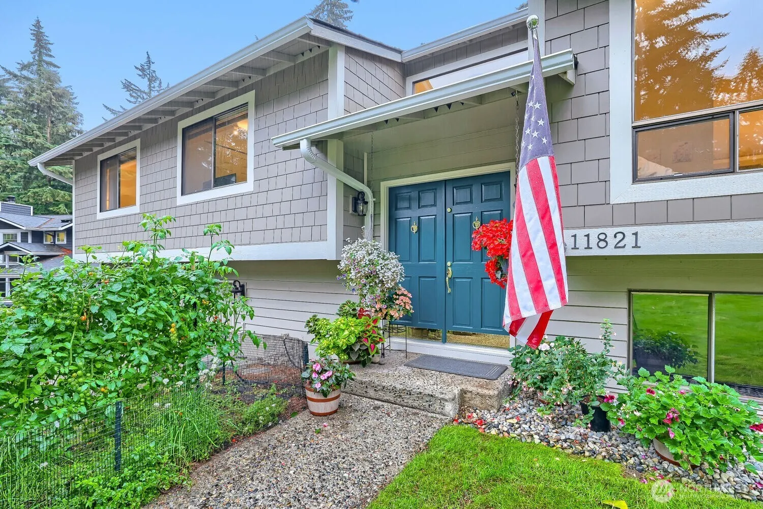 11821 NE 102nd Place , Kirkland, WA 98033
