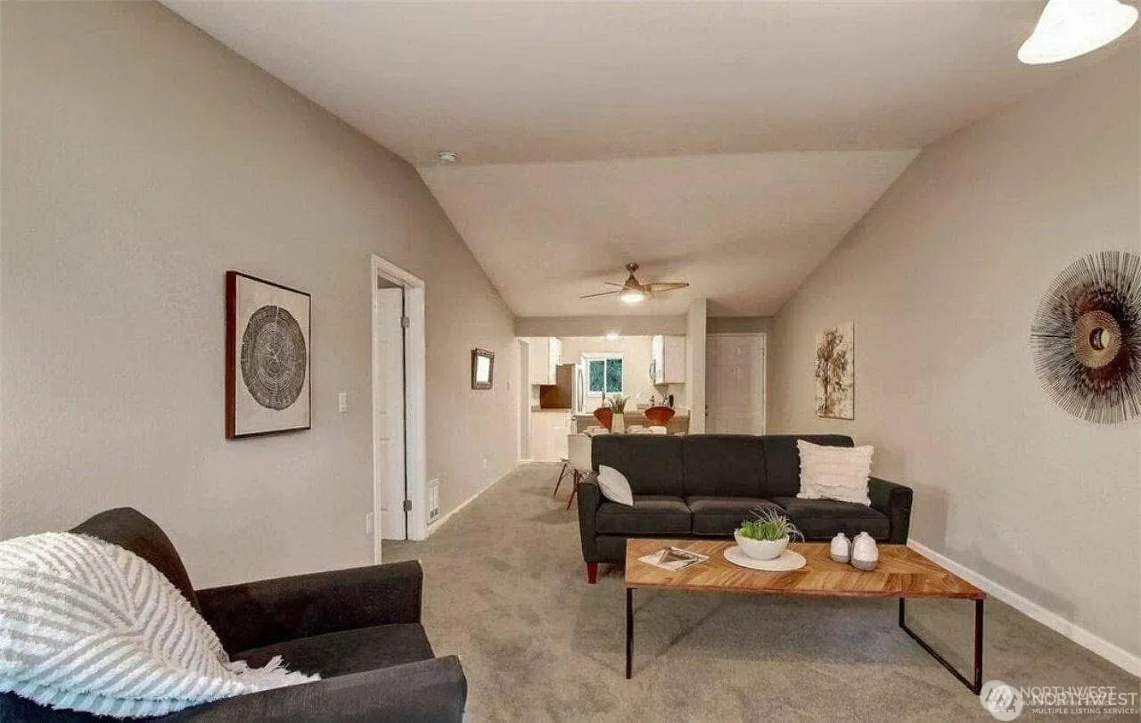 12607 100th Lane NE #L255, Kirkland, WA 98034
