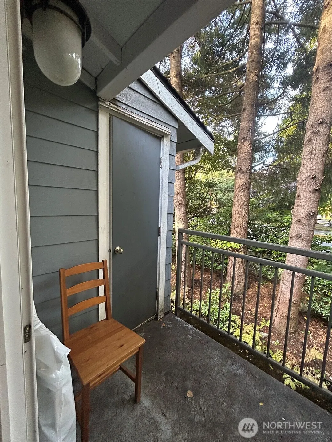 12607 100th Lane NE #L255, Kirkland, WA 98034