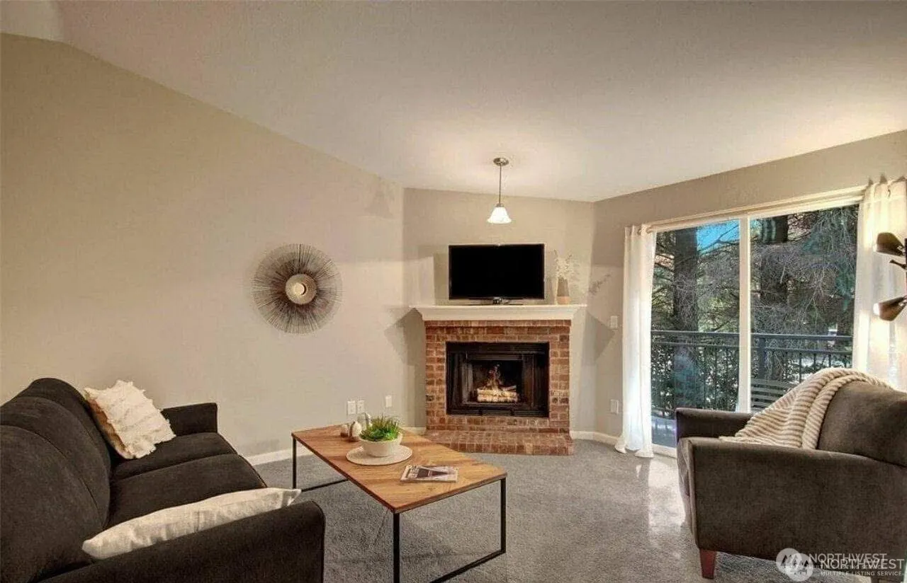 12607 100th Lane NE #L255, Kirkland, WA 98034