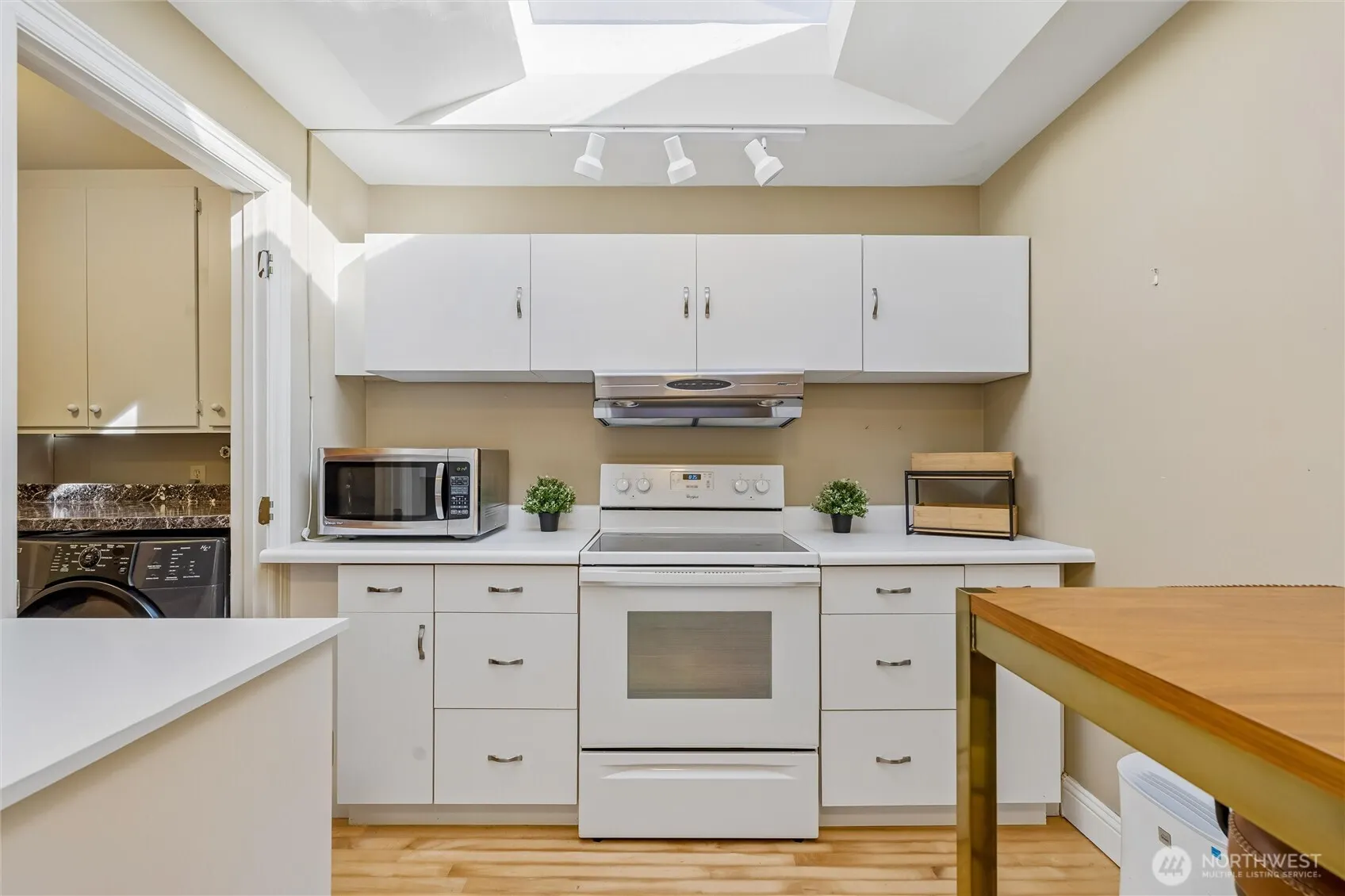 201 171st Place NE, Bellevue, WA 98008
