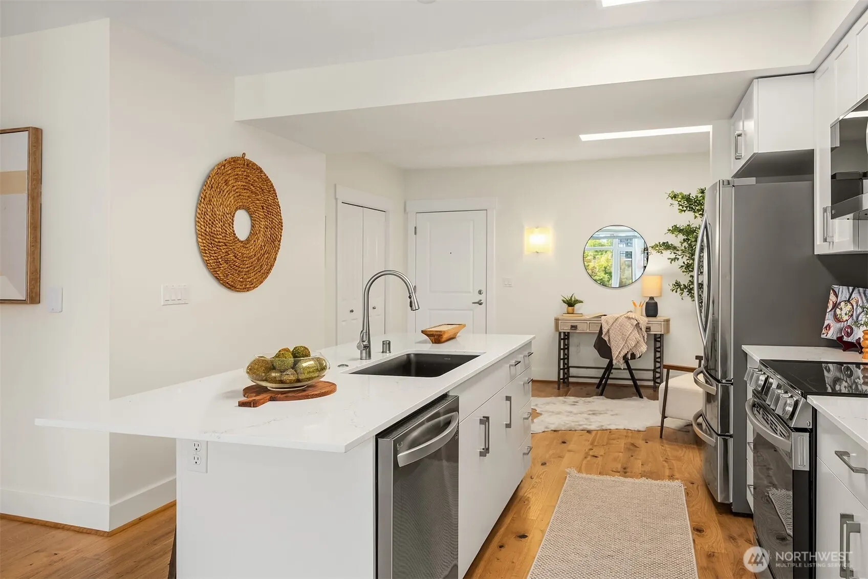 699 John Street #414, Seattle, WA 98109