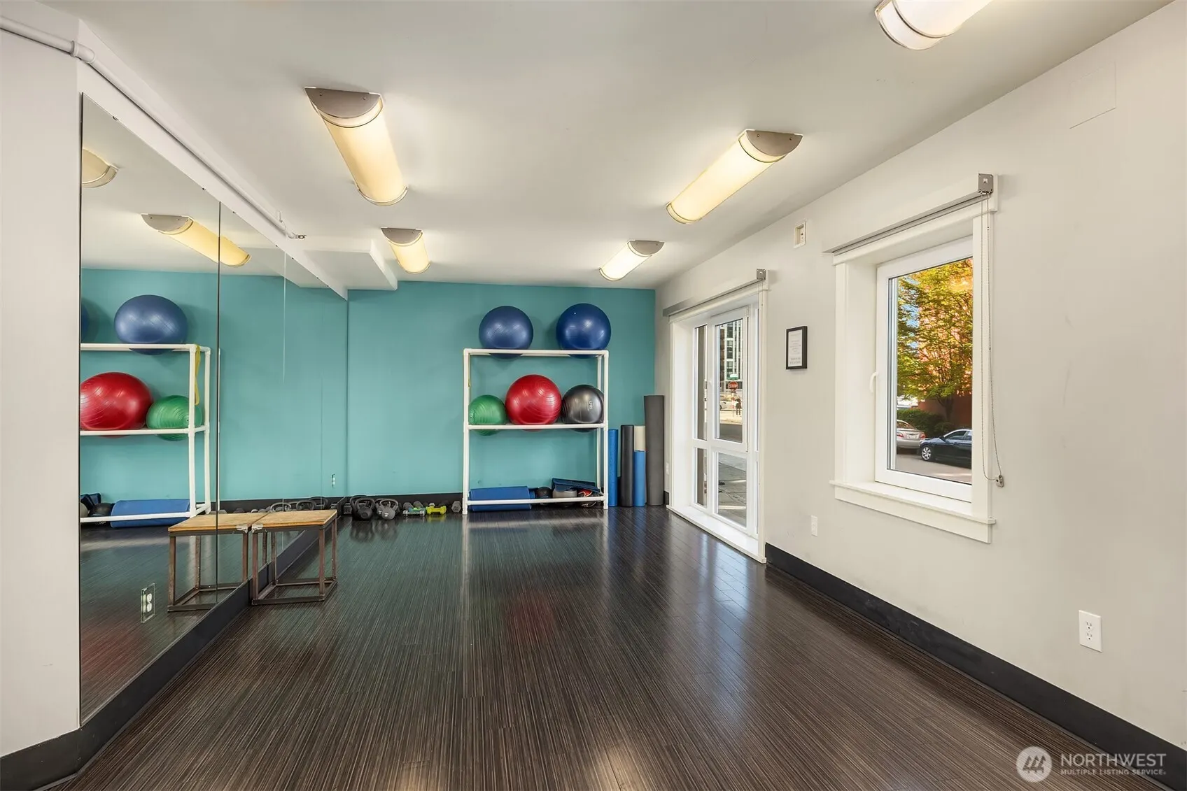699 John Street #414, Seattle, WA 98109