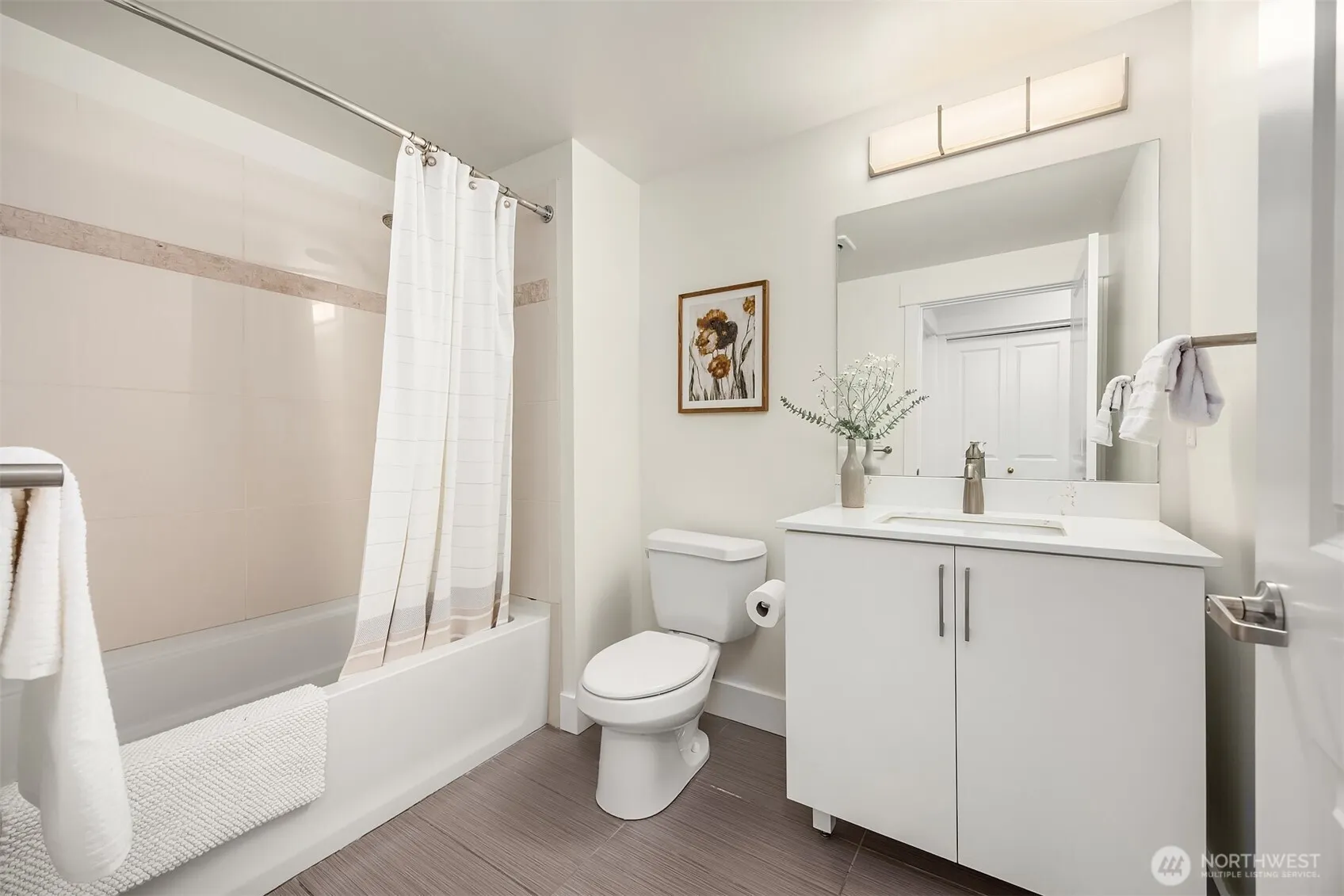 699 John Street #414, Seattle, WA 98109