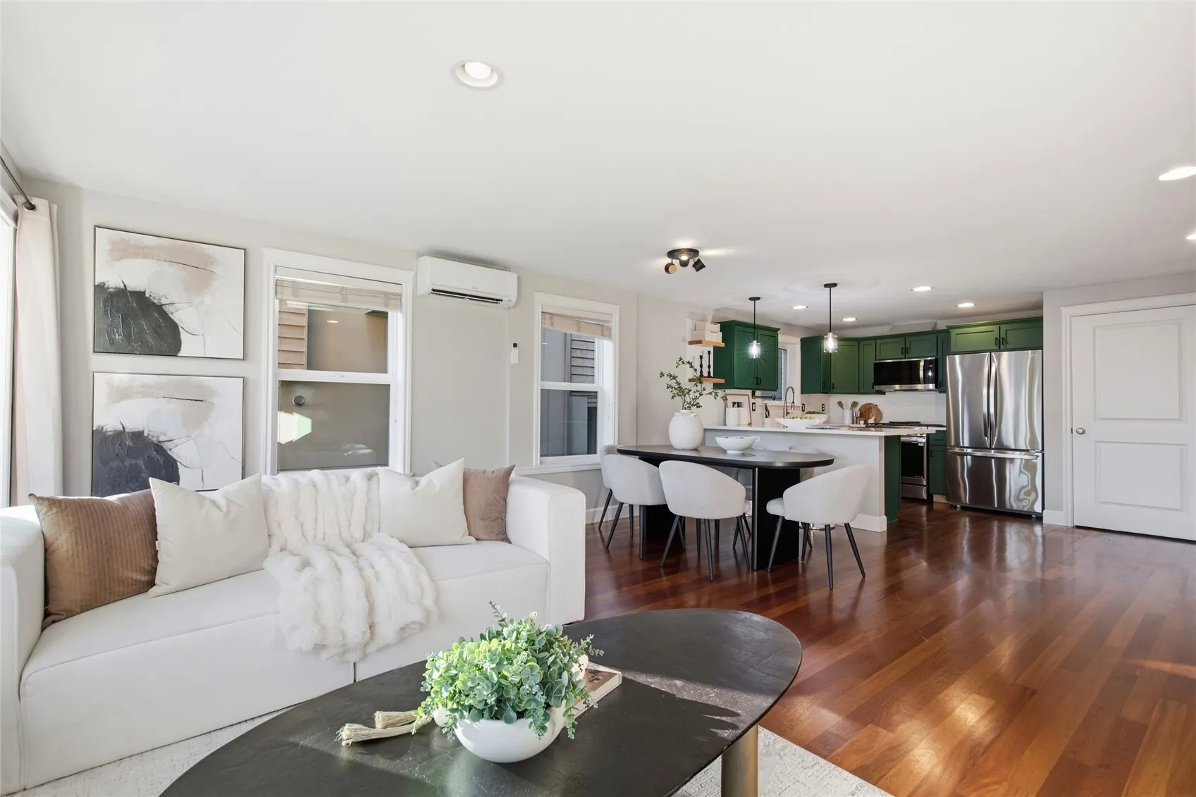 2808 NW 56th Street #B, Seattle, WA 98107