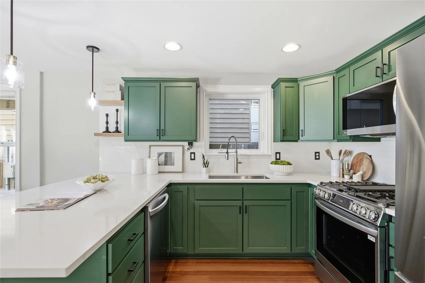 2808 NW 56th Street #B, Seattle, WA 98107