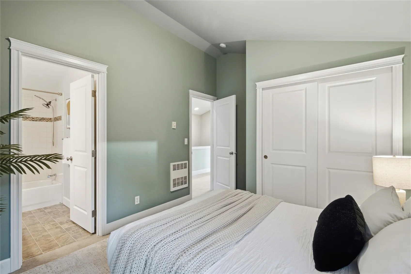 2808 NW 56th Street #B, Seattle, WA 98107