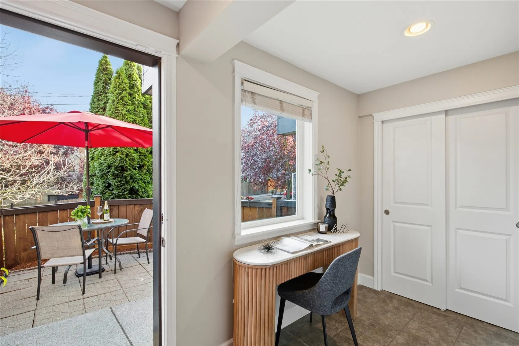 2808 NW 56th Street #B, Seattle, WA 98107