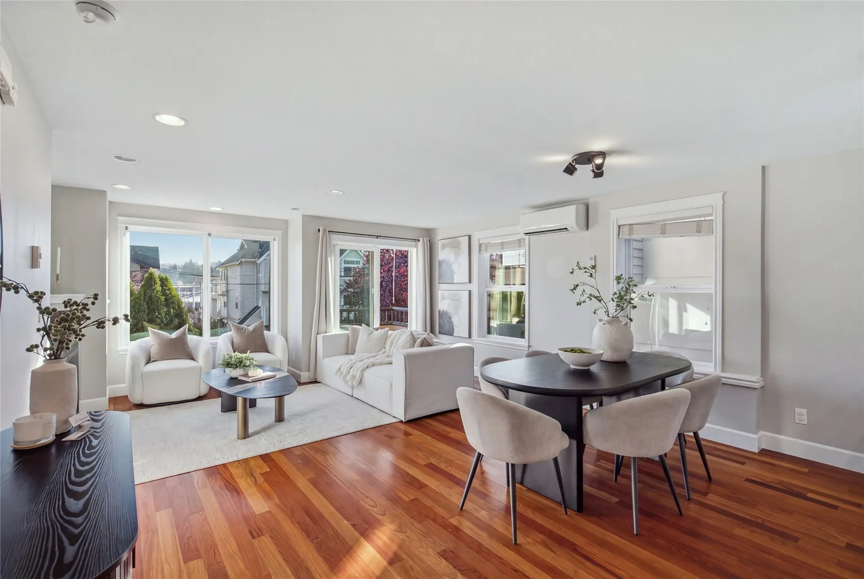 2808 NW 56th Street #B, Seattle, WA 98107