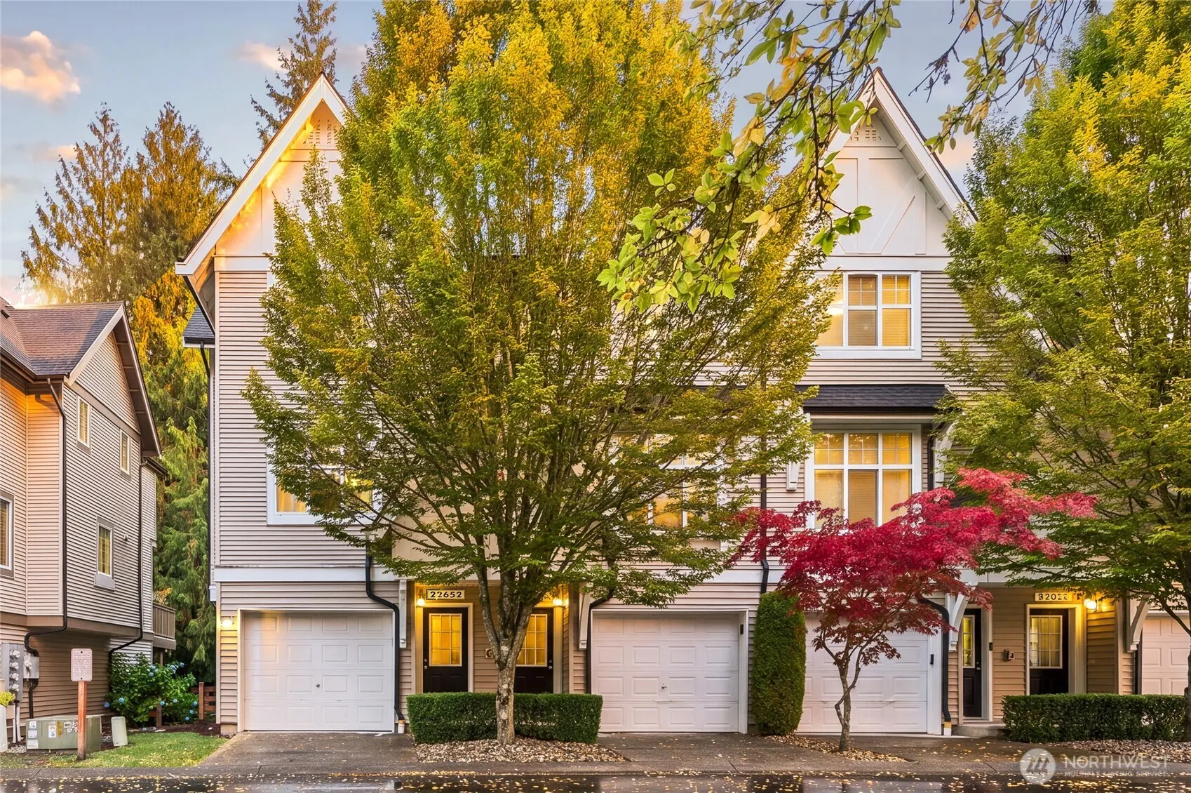 22652 NE Alder Crest Lane , Redmond, WA 98053-5820