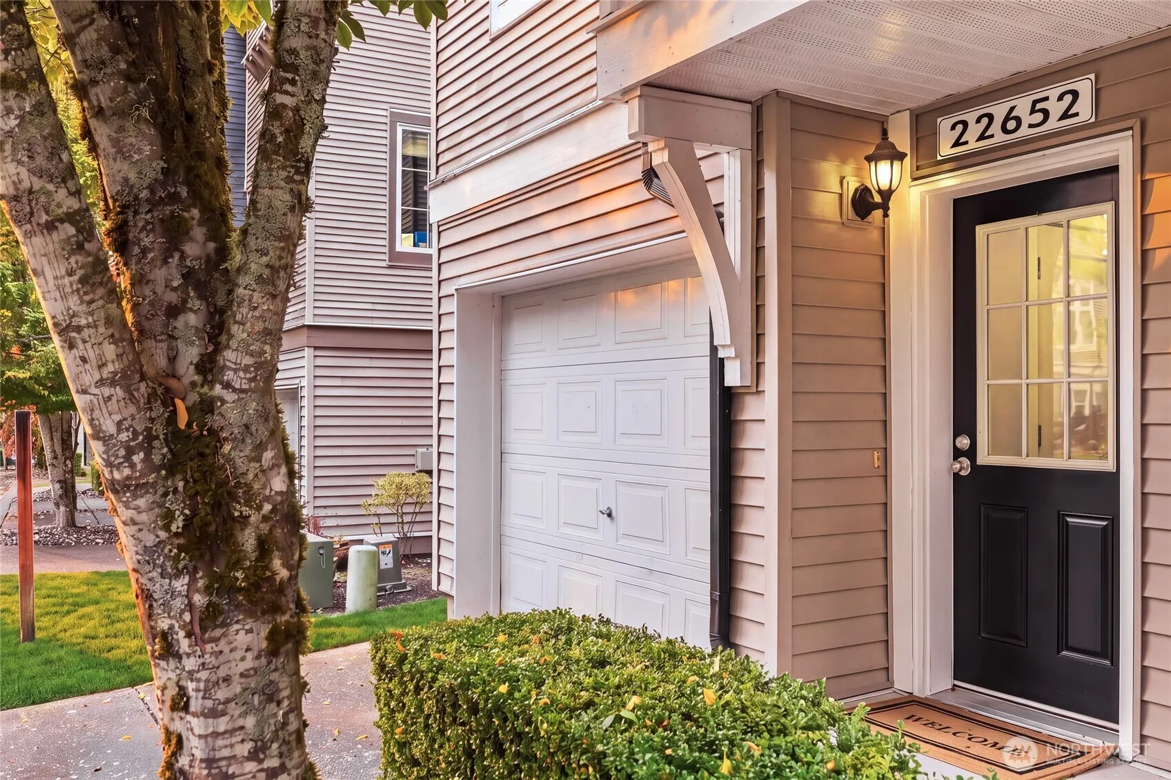 22652 NE Alder Crest Lane , Redmond, WA 98053-5820