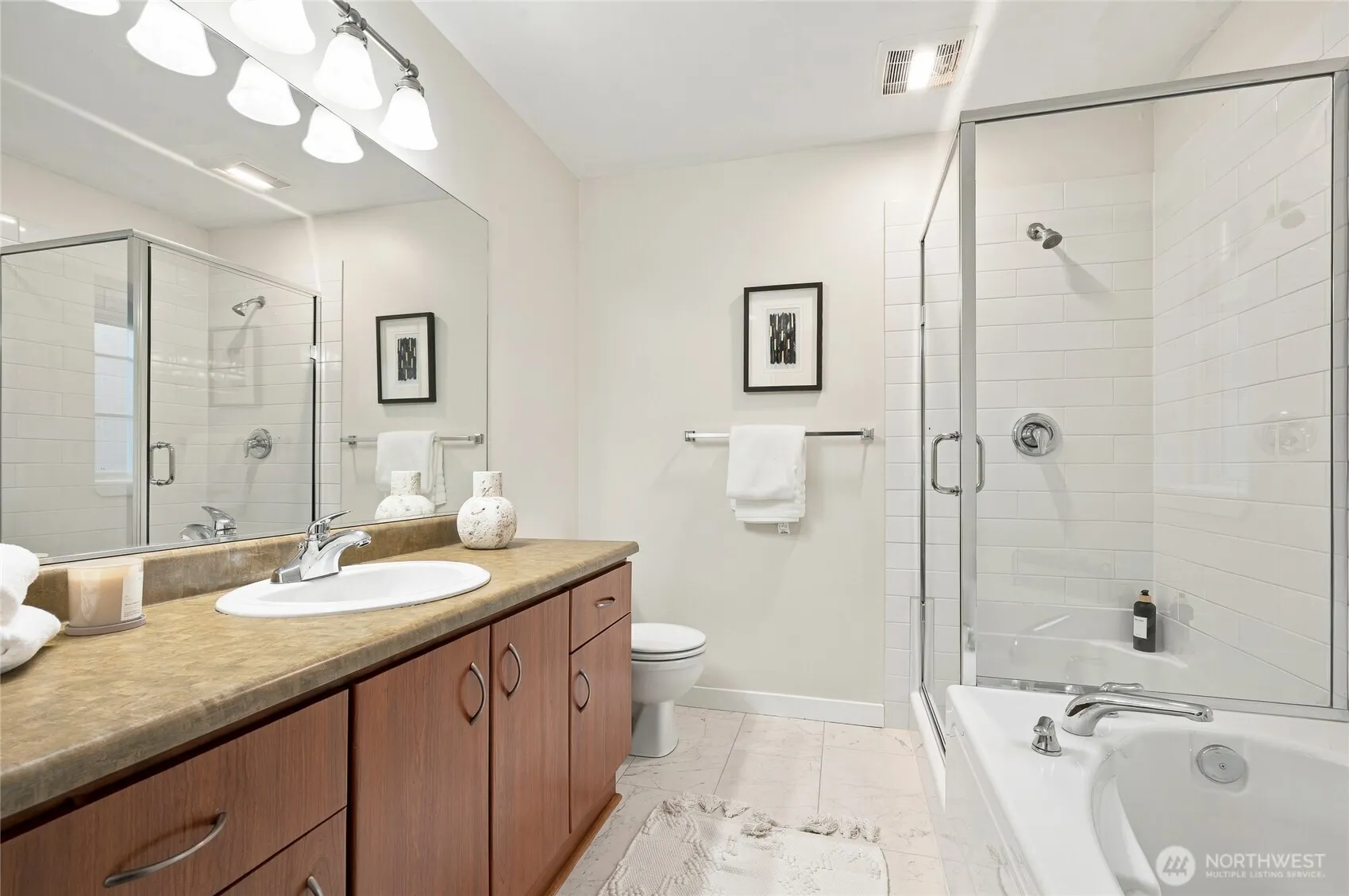 22652 NE Alder Crest Lane , Redmond, WA 98053-5820