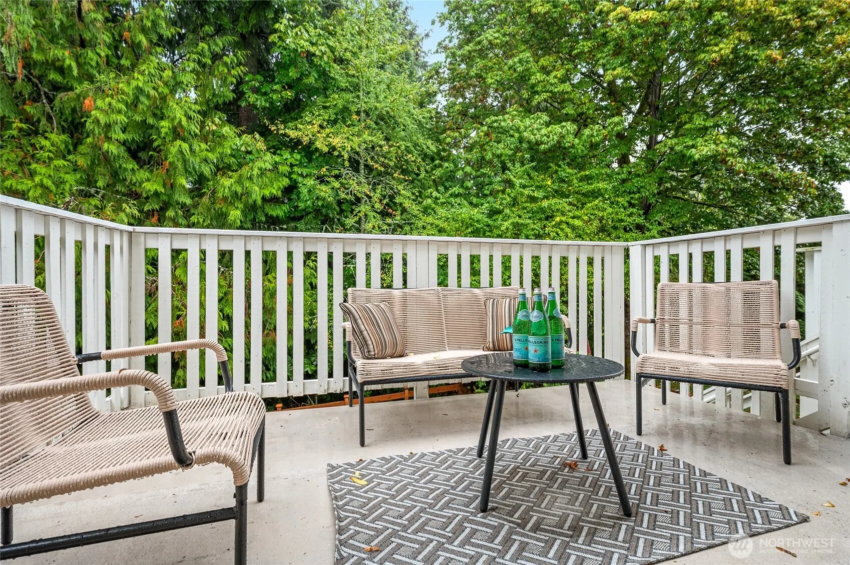 22652 NE Alder Crest Lane , Redmond, WA 98053-5820