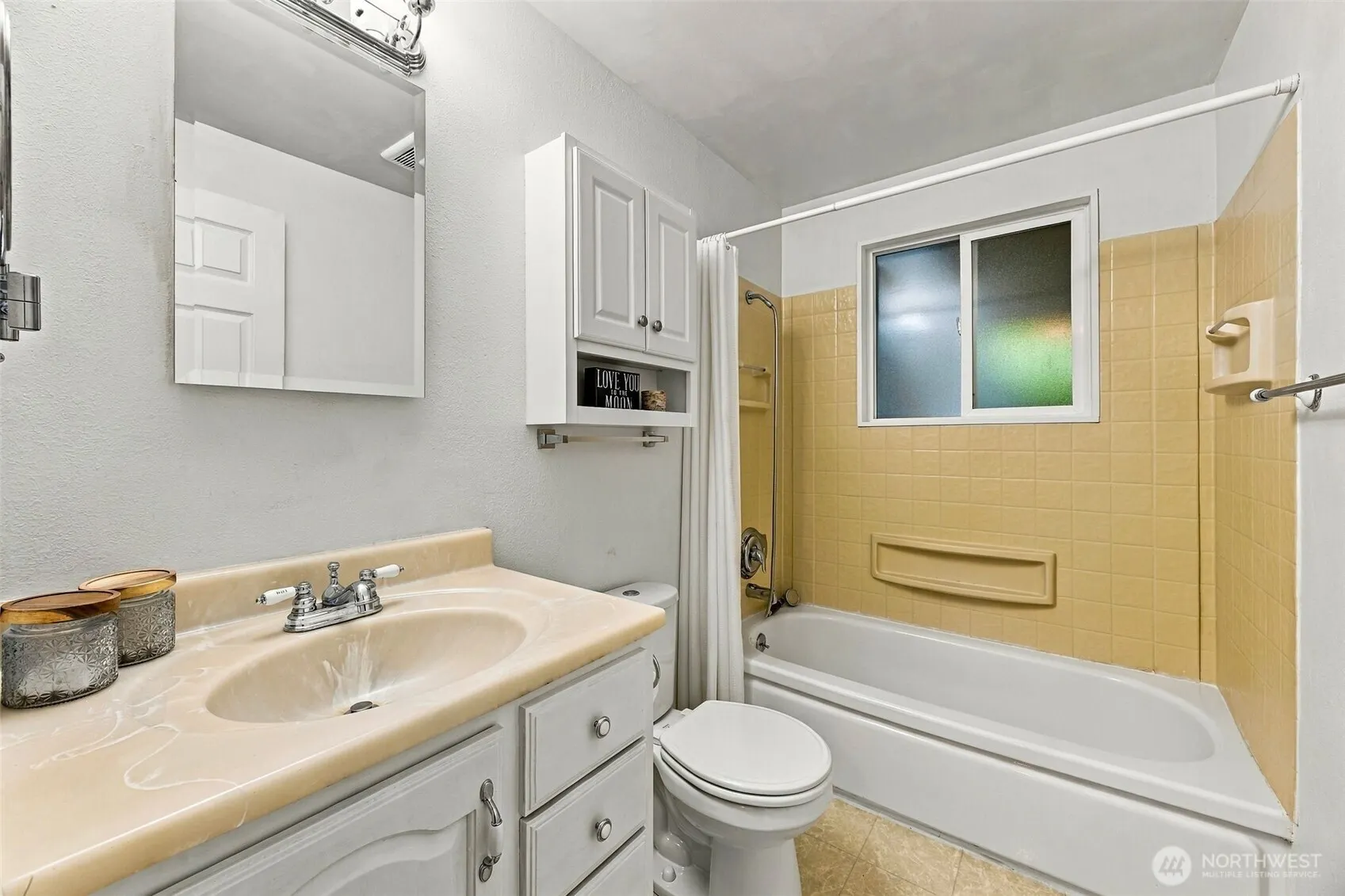 1805 204th Place SW, Lynnwood, WA 98036