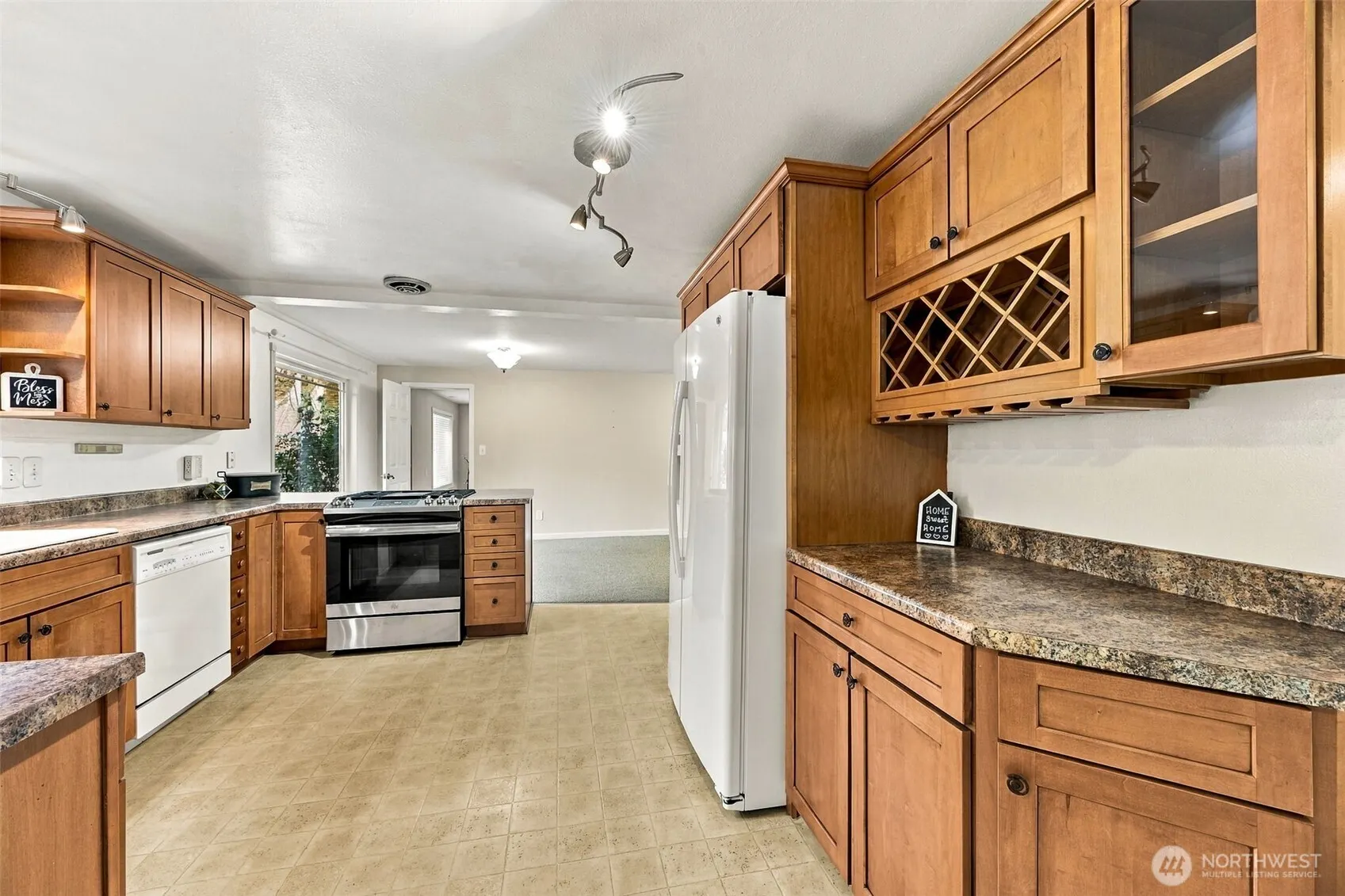 1805 204th Place SW, Lynnwood, WA 98036
