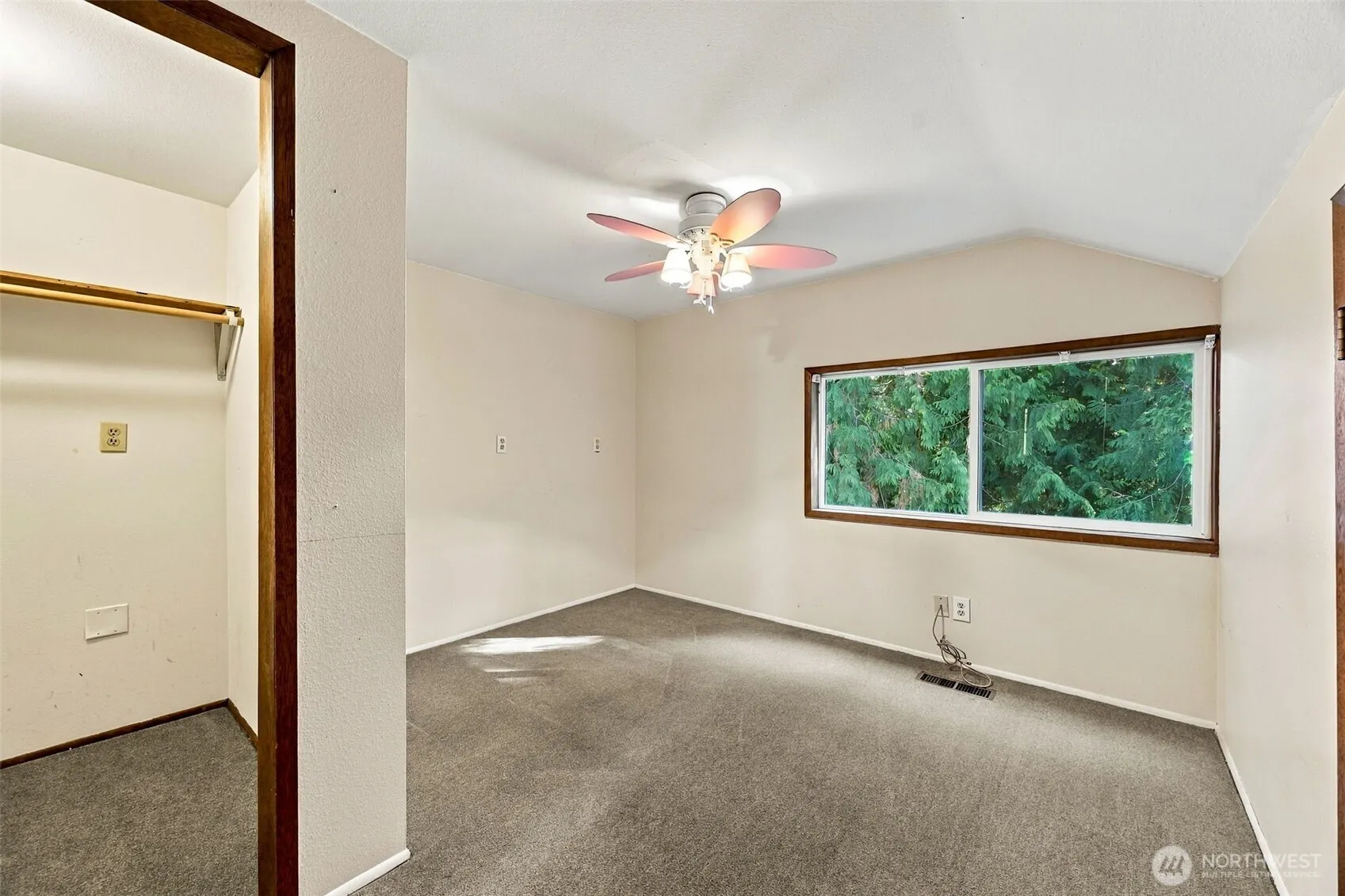 1805 204th Place SW, Lynnwood, WA 98036