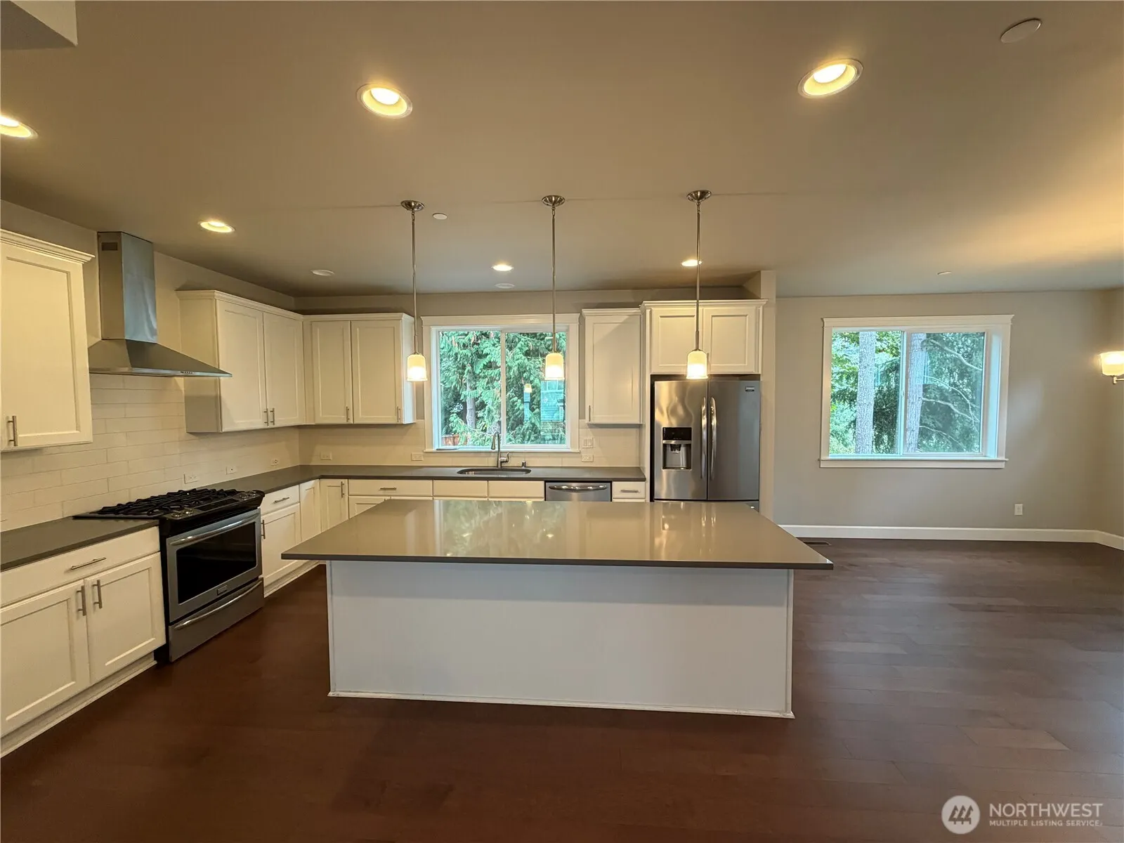 24743 SE 17th Place , Sammamish, WA 98075