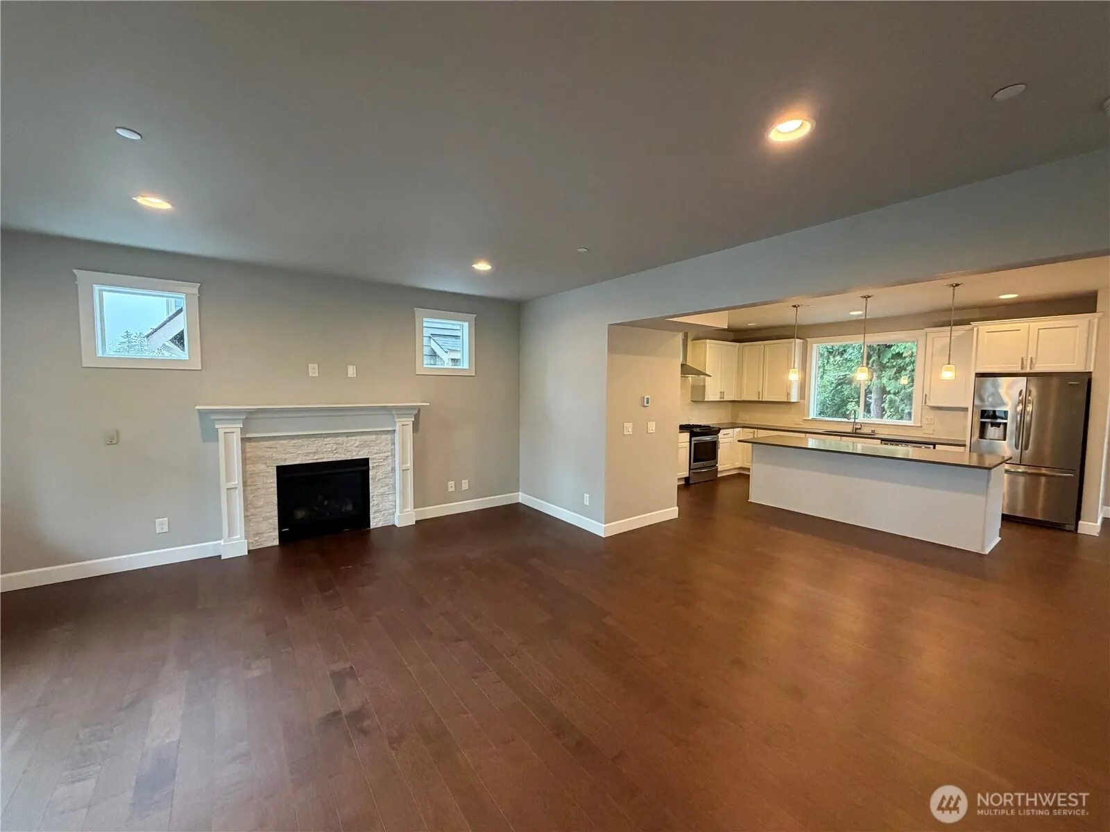 24743 SE 17th Place , Sammamish, WA 98075