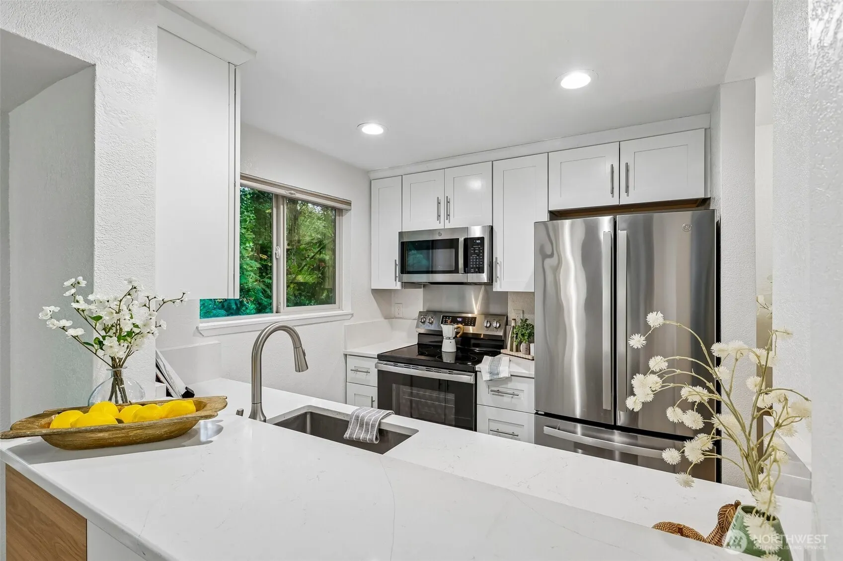 8111 145th Court NE #14-D, Redmond, WA 98052-3405