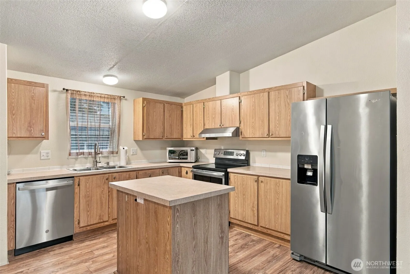 22706 114th Place SE, Kent, WA 98031