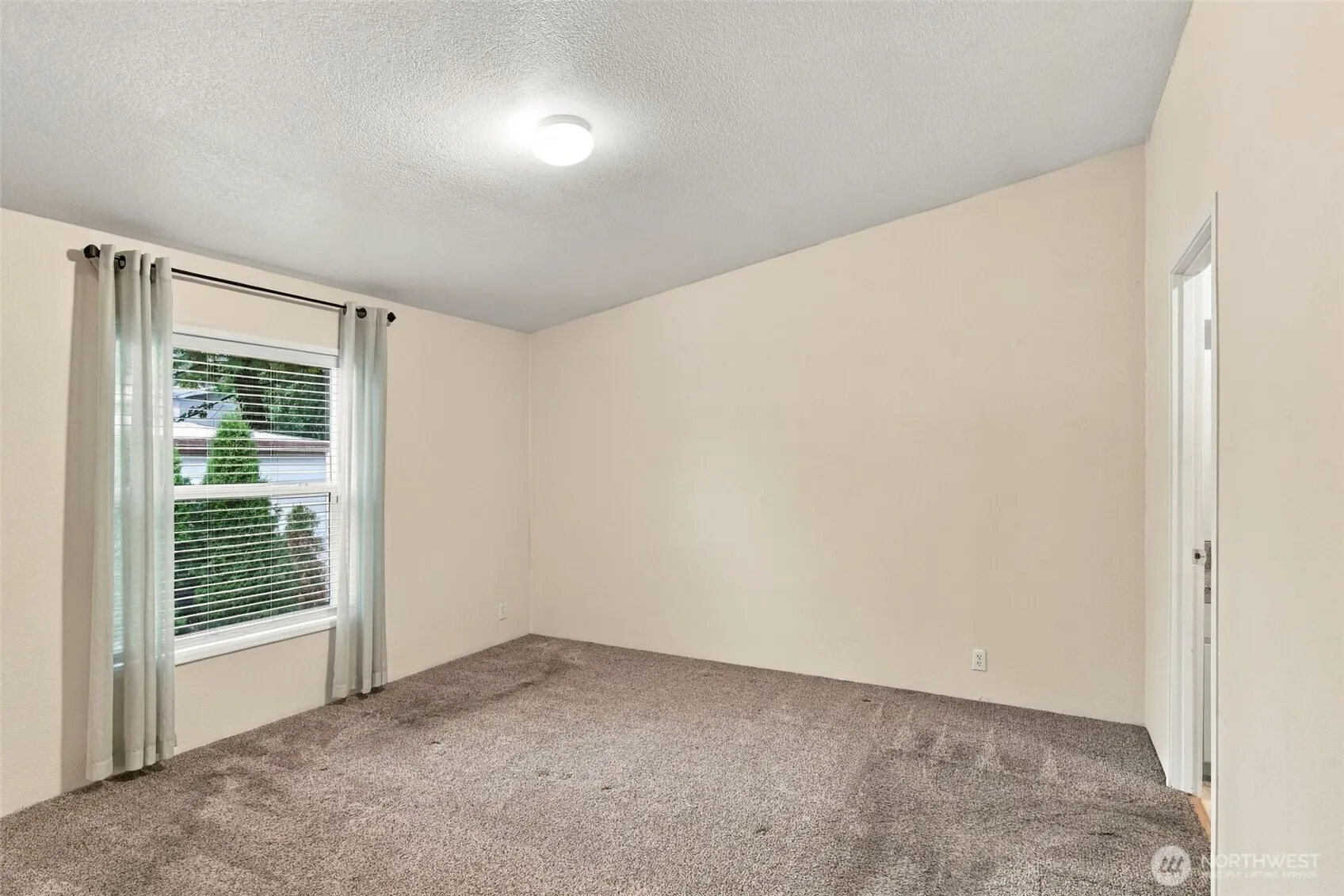 22706 114th Place SE, Kent, WA 98031