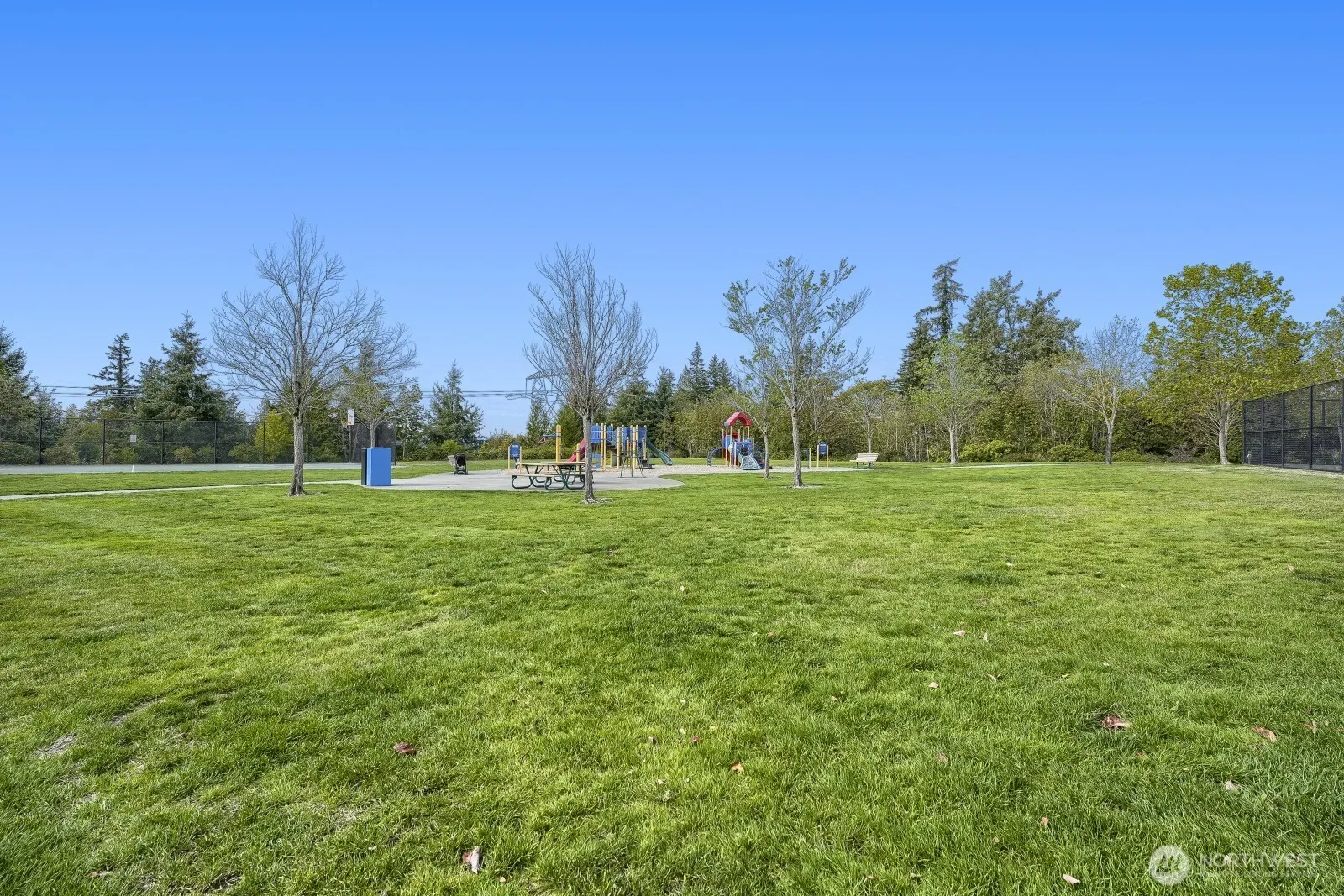 1905 24th Avenue NE #103, Issaquah, WA 98029
