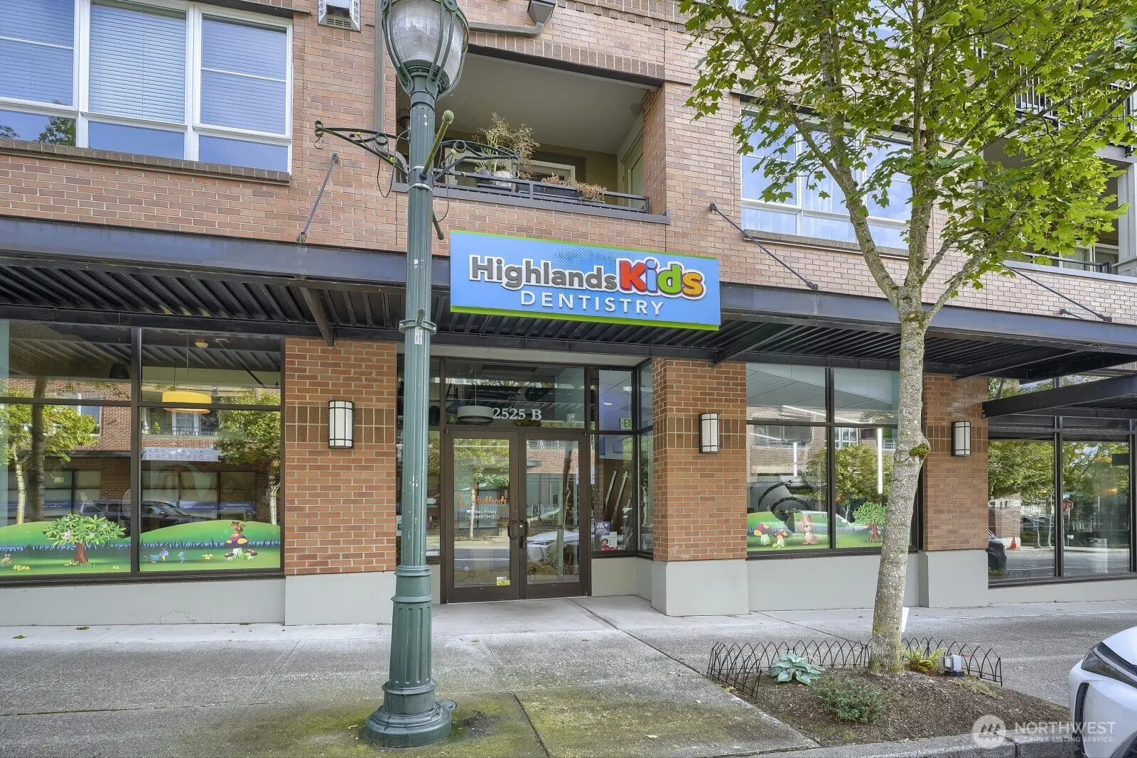 1905 24th Avenue NE #103, Issaquah, WA 98029