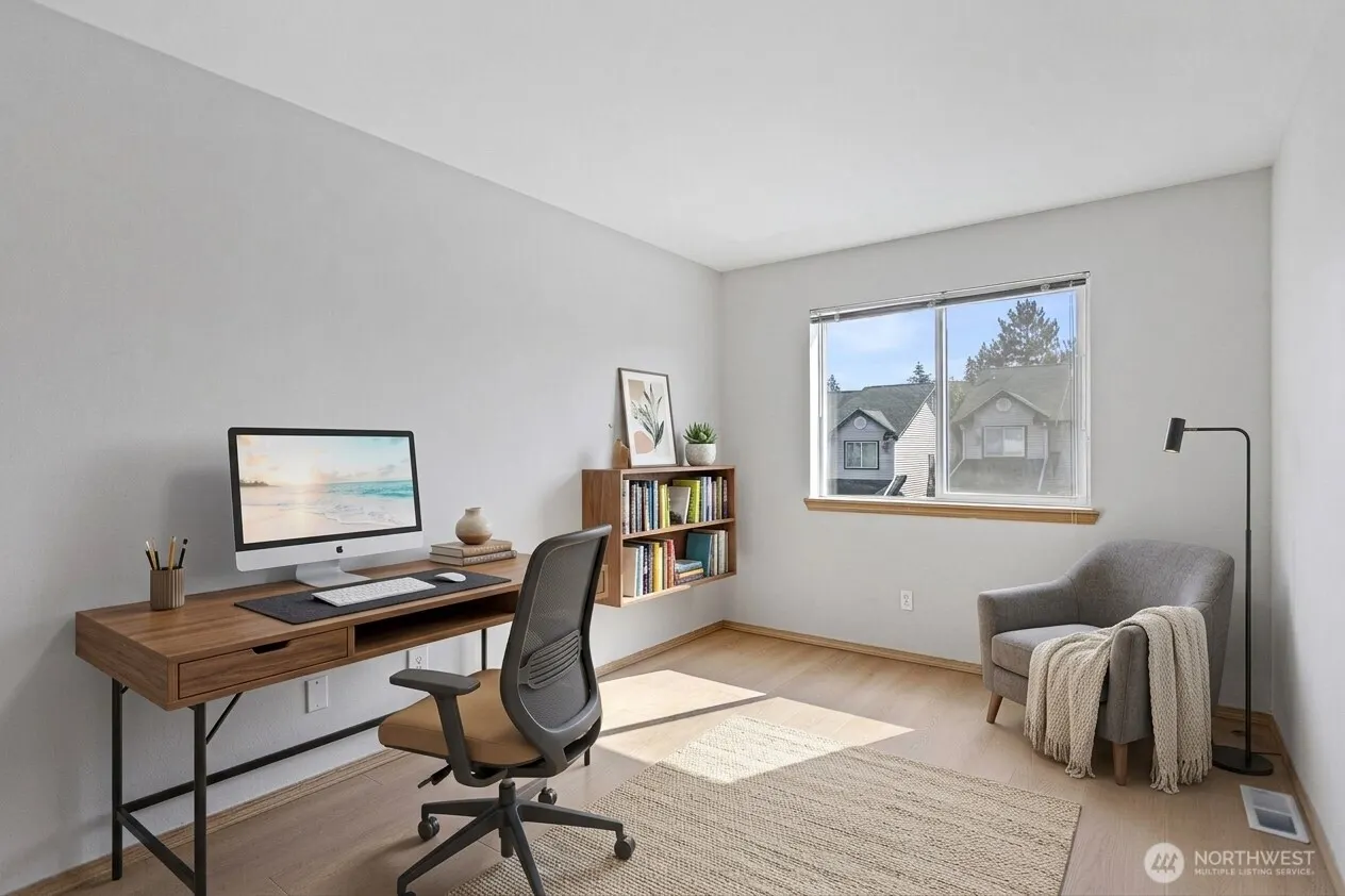 15815 Admiralty Way #D-4, Lynnwood, WA 98087