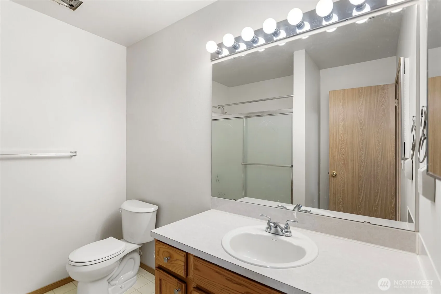 15815 Admiralty Way #D-4, Lynnwood, WA 98087